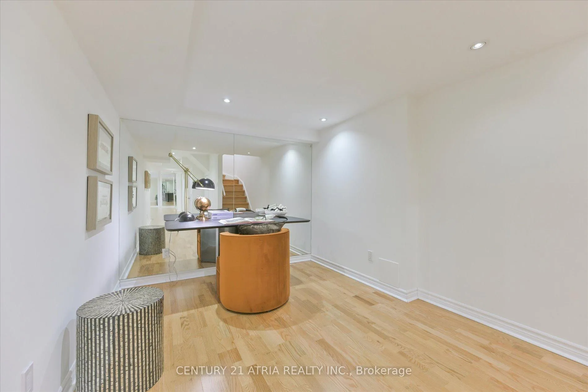 Photo 32 of 64 Drew Kelly Way, Markham, Buttonville — HOMEH