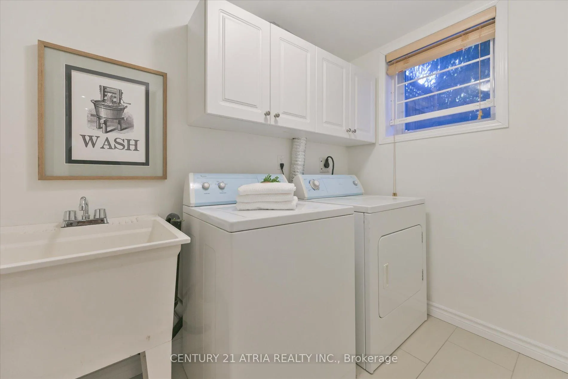 Photo 33 of 64 Drew Kelly Way, Markham, Buttonville — HOMEH