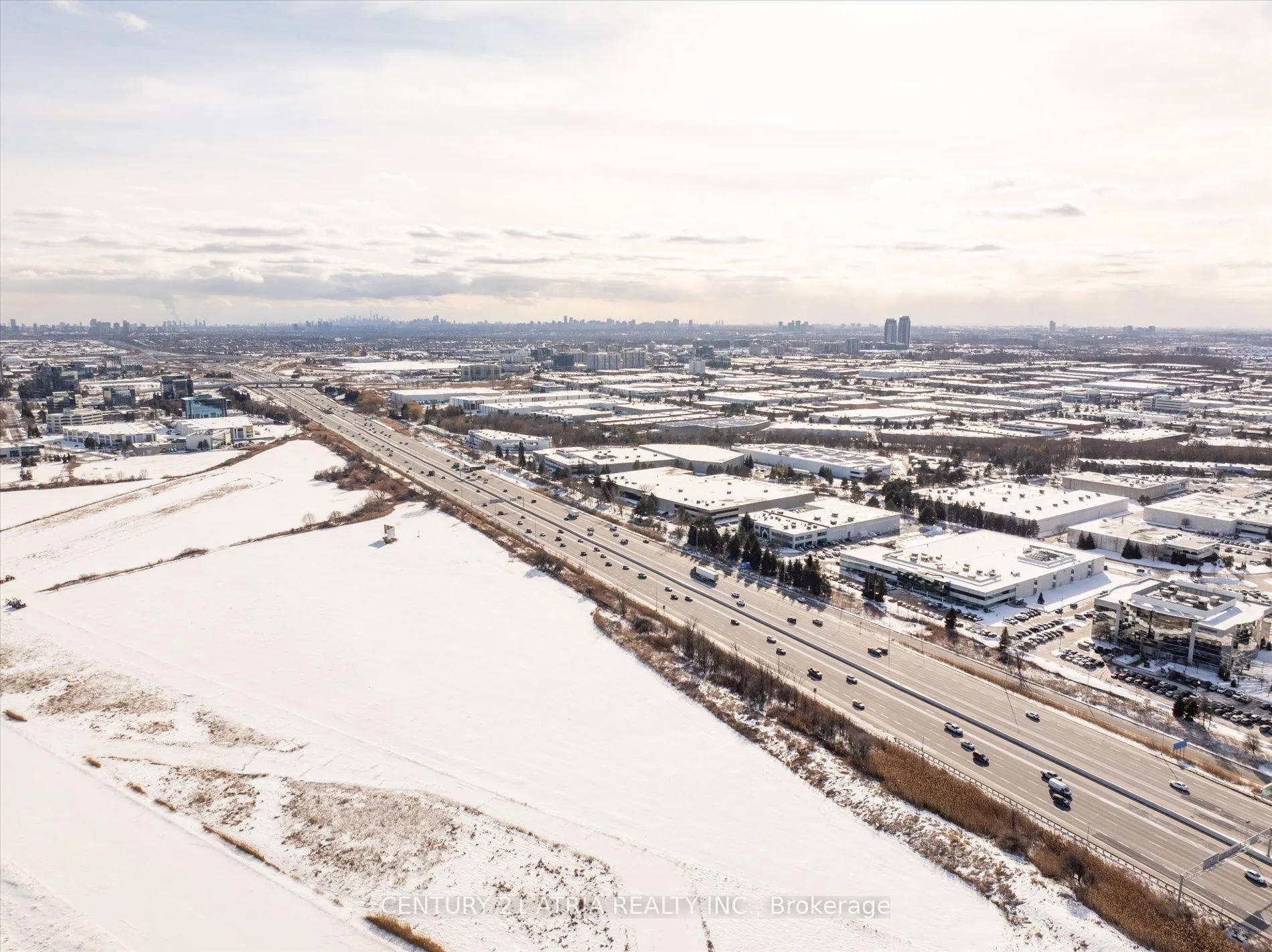 Photo 47 of 64 Drew Kelly Way, Markham, Buttonville — HOMEH