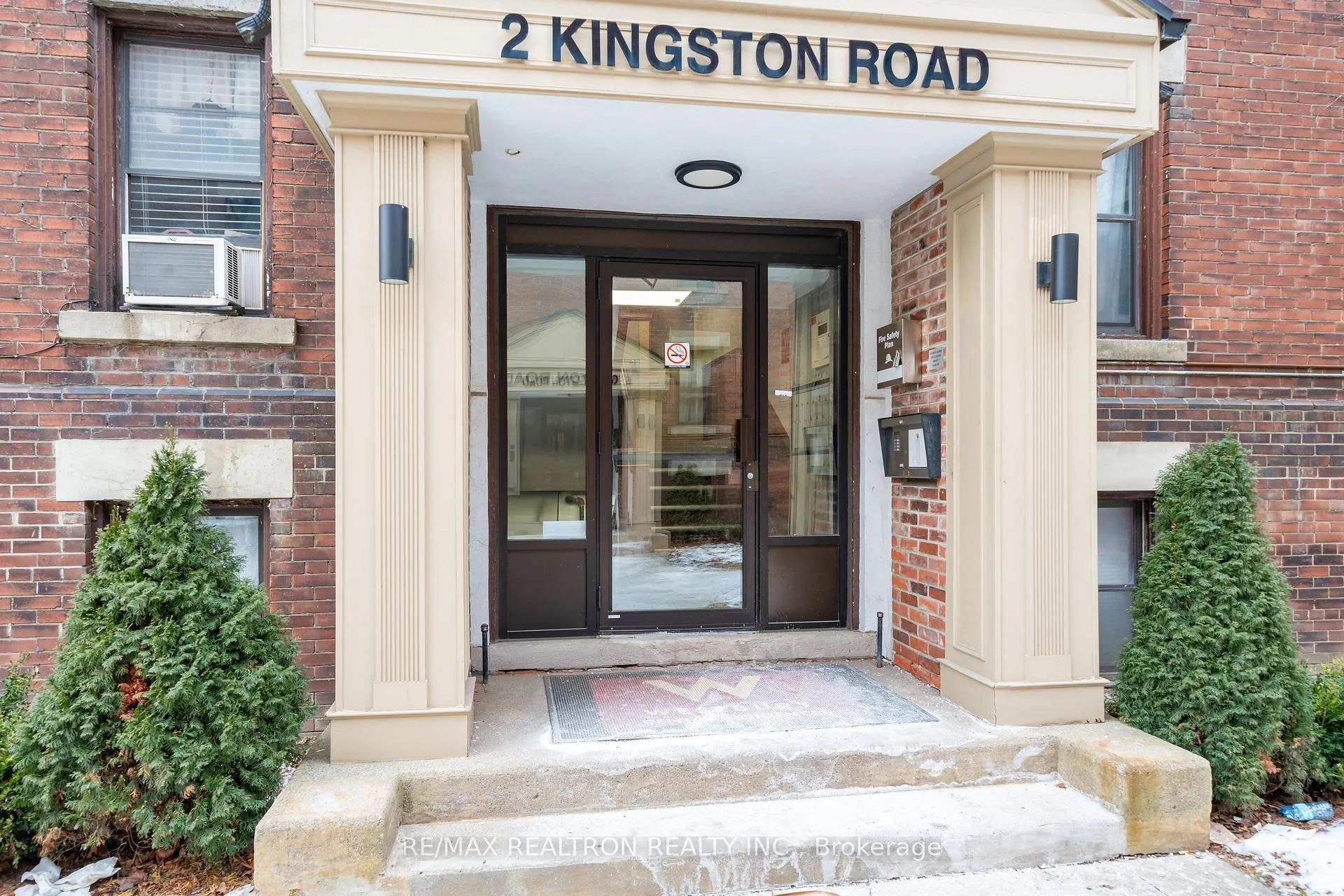Front of Unit 16, 2 Kingston Road