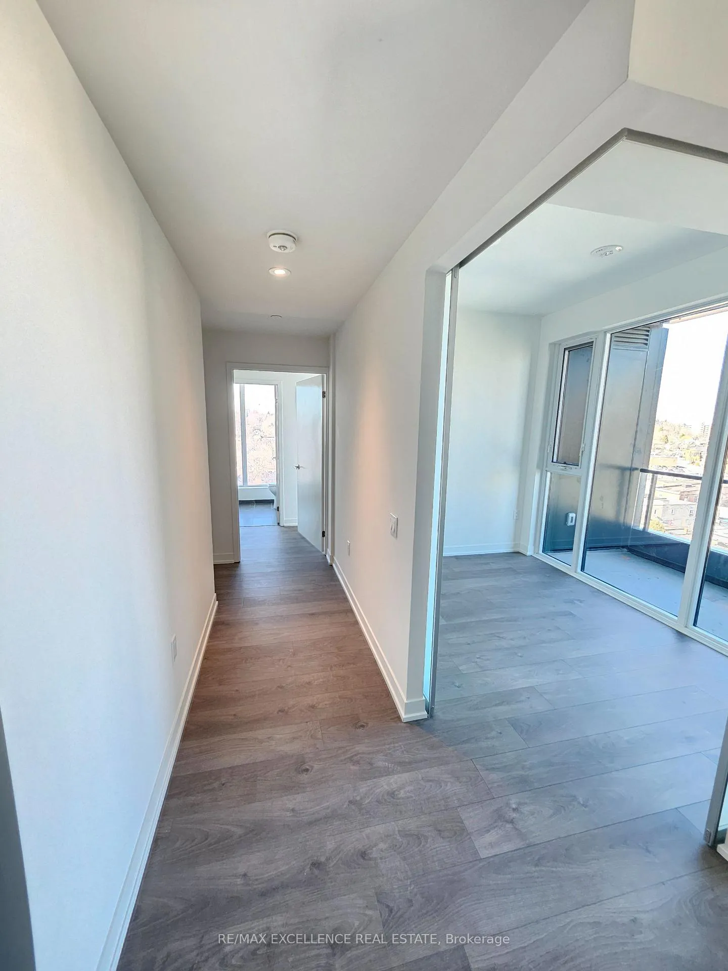 Photo 13 of Unit 905, 39 Mary Street, Barrie, City Centre — HOMEH
