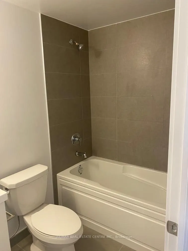 Photo 4 of Unit 1401, 2550 Simcoe Street, Oshawa, Windfields — HOMEH