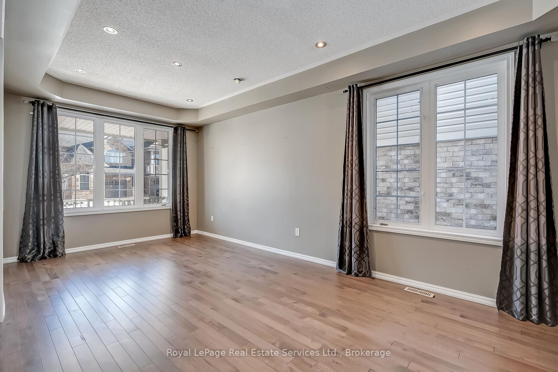Photo 5 of 3188 Bunkerhill Place, Burlington, Alton — HOMEH