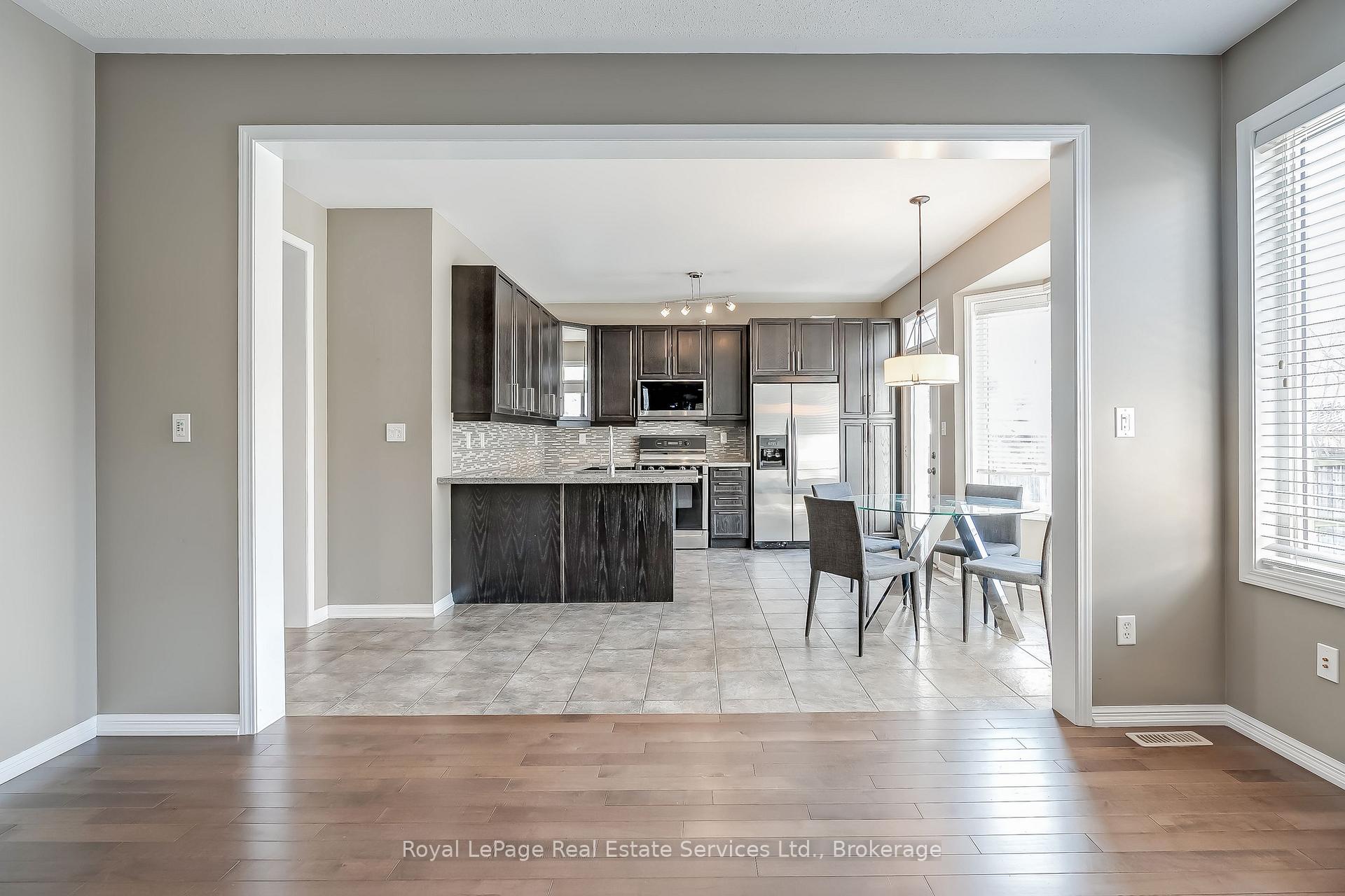 Photo 11 of 3188 Bunkerhill Place, Burlington, Alton — HOMEH