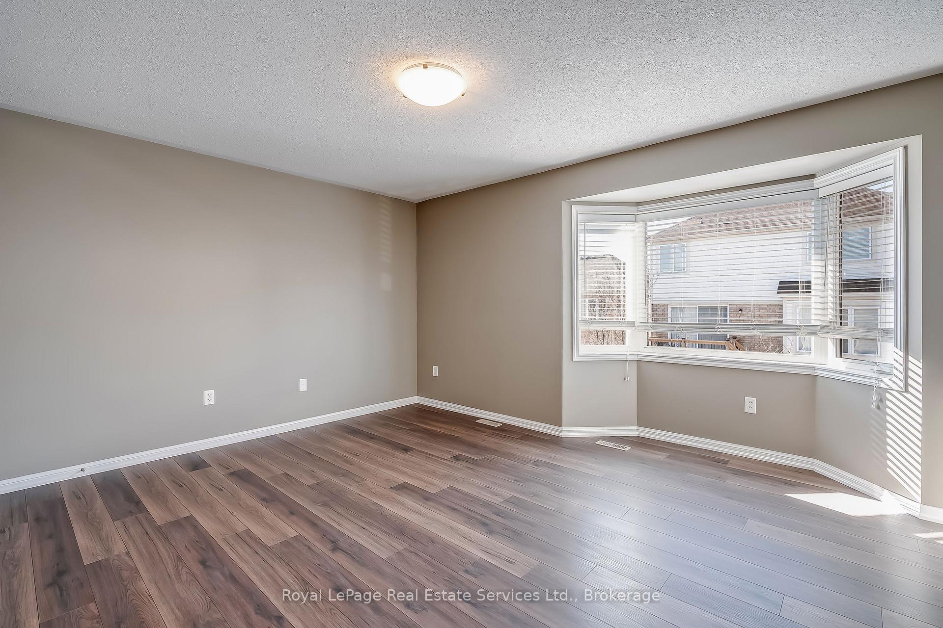 Photo 14 of 3188 Bunkerhill Place, Burlington, Alton — HOMEH