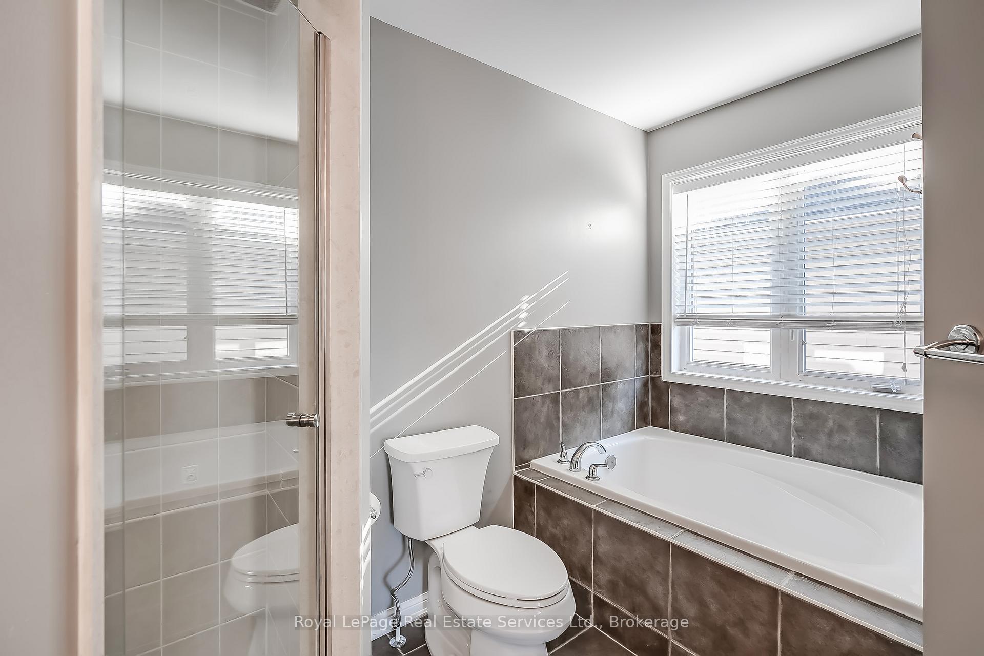 Photo 18 of 3188 Bunkerhill Place, Burlington, Alton — HOMEH