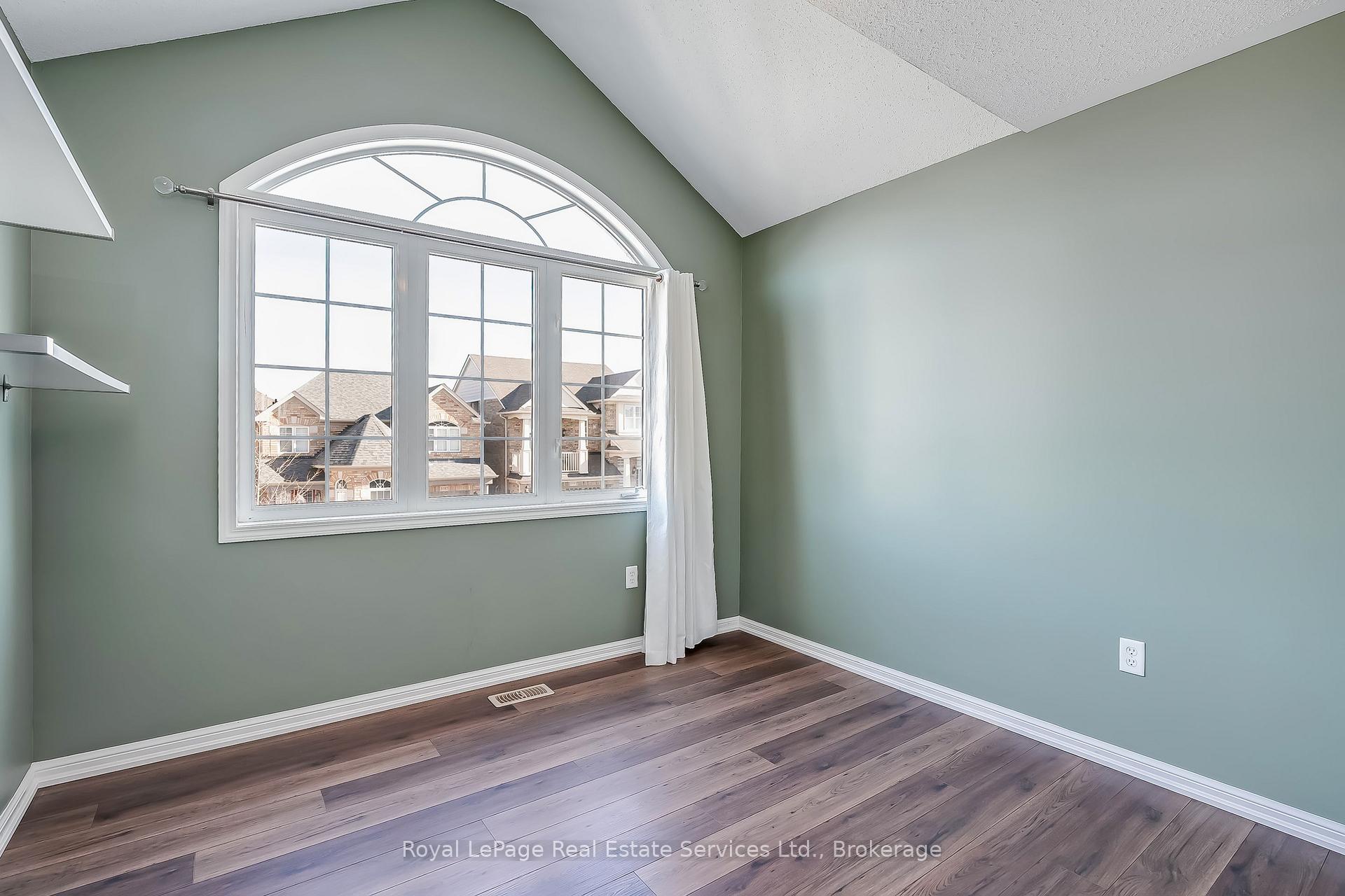 Photo 19 of 3188 Bunkerhill Place, Burlington, Alton — HOMEH