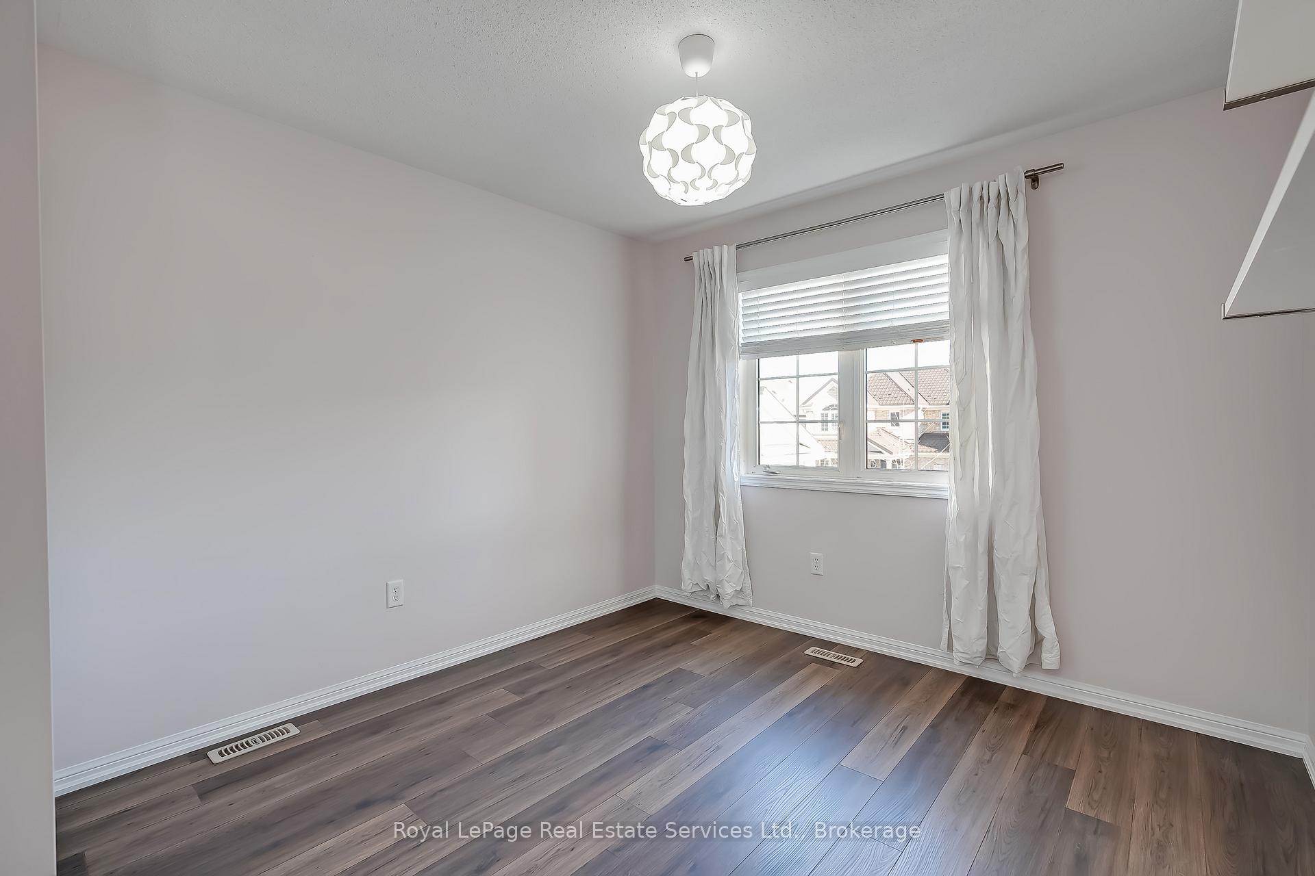 Photo 20 of 3188 Bunkerhill Place, Burlington, Alton — HOMEH