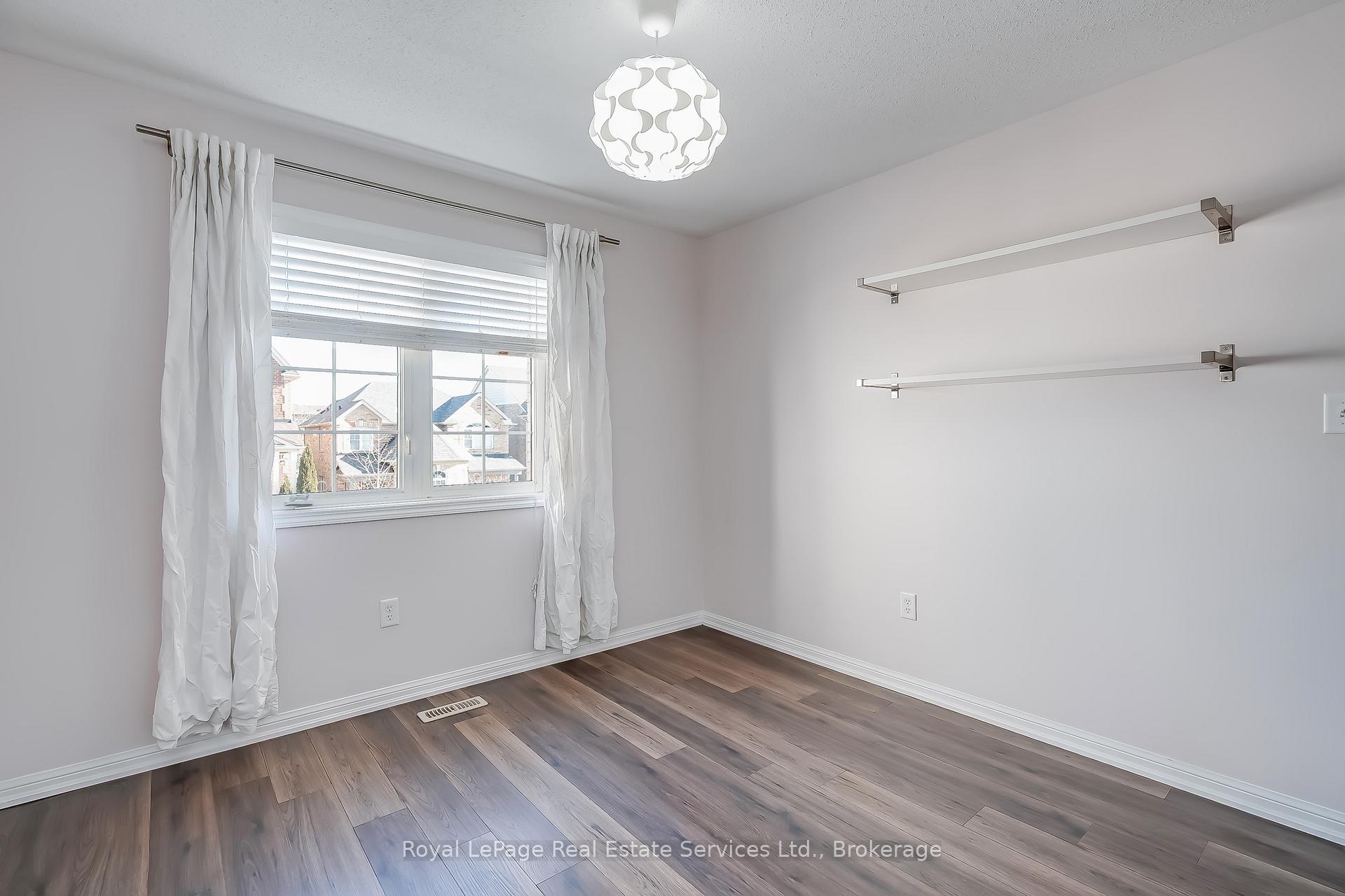 Photo 21 of 3188 Bunkerhill Place, Burlington, Alton — HOMEH