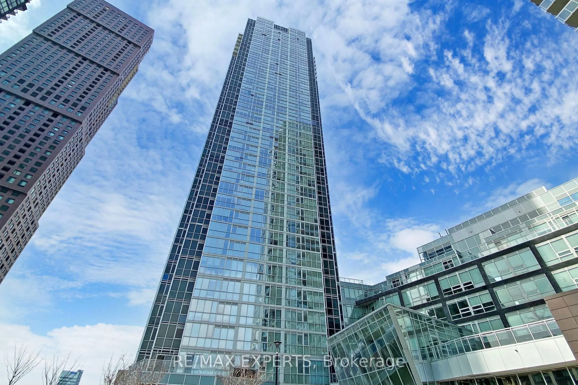 Photo 2 of Unit 1901, 2916 Highway 7, Vaughan, Concord — HOMEH