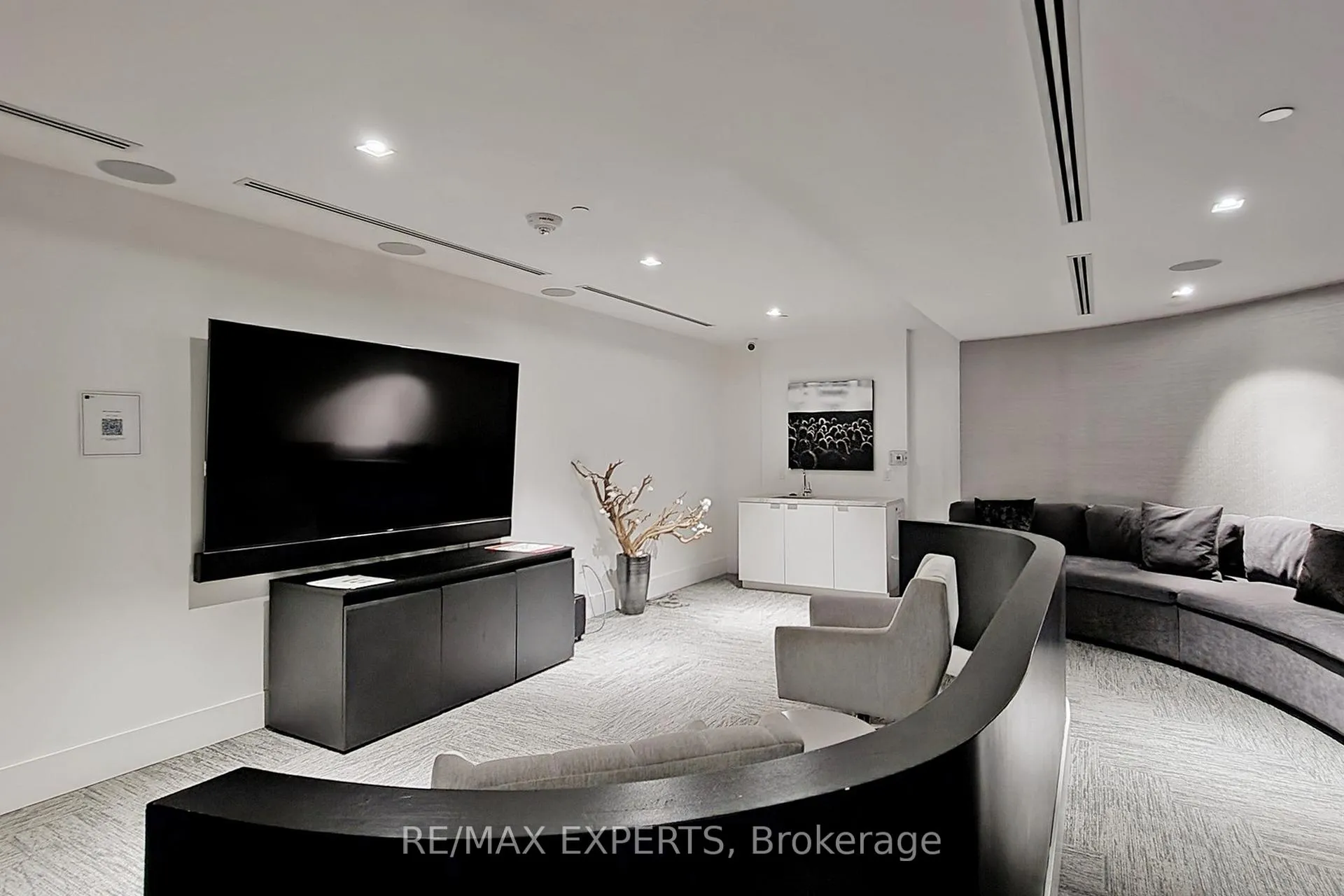 Photo 32 of Unit 1901, 2916 Highway 7, Vaughan, Concord — HOMEH