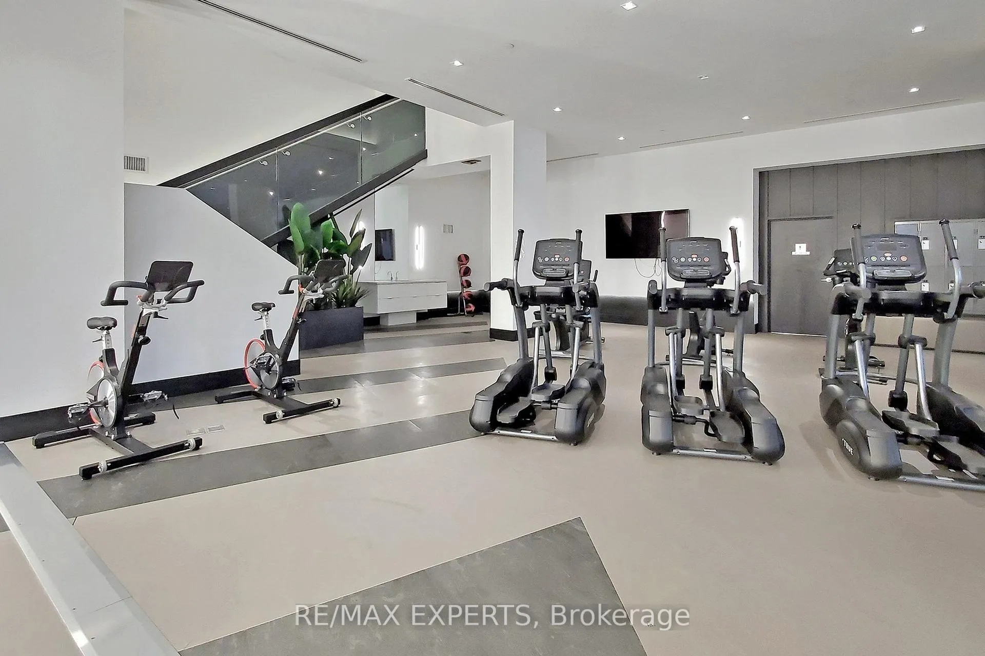 Photo 35 of Unit 1901, 2916 Highway 7, Vaughan, Concord — HOMEH