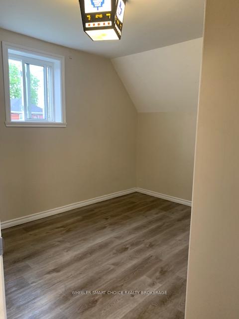 Photo 14 of 29 Baldwin Avenue, Cornwall — HOMEH