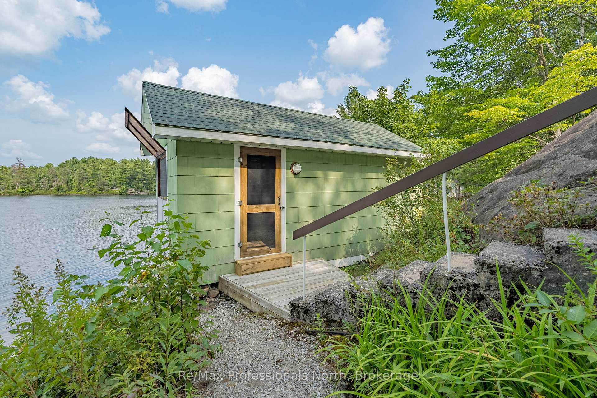 Photo 9 of 1020 Road 2000, Gravenhurst, Morrison — HOMEH