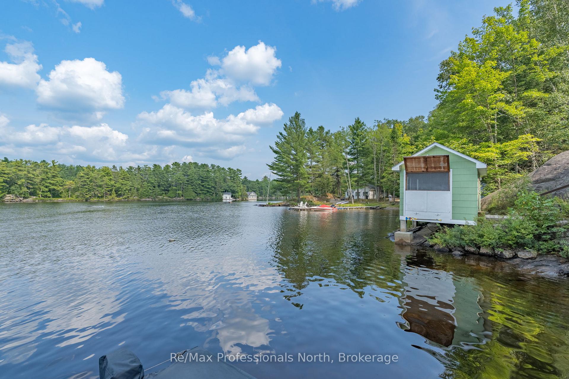 Photo 14 of 1020 Road 2000, Gravenhurst, Morrison — HOMEH