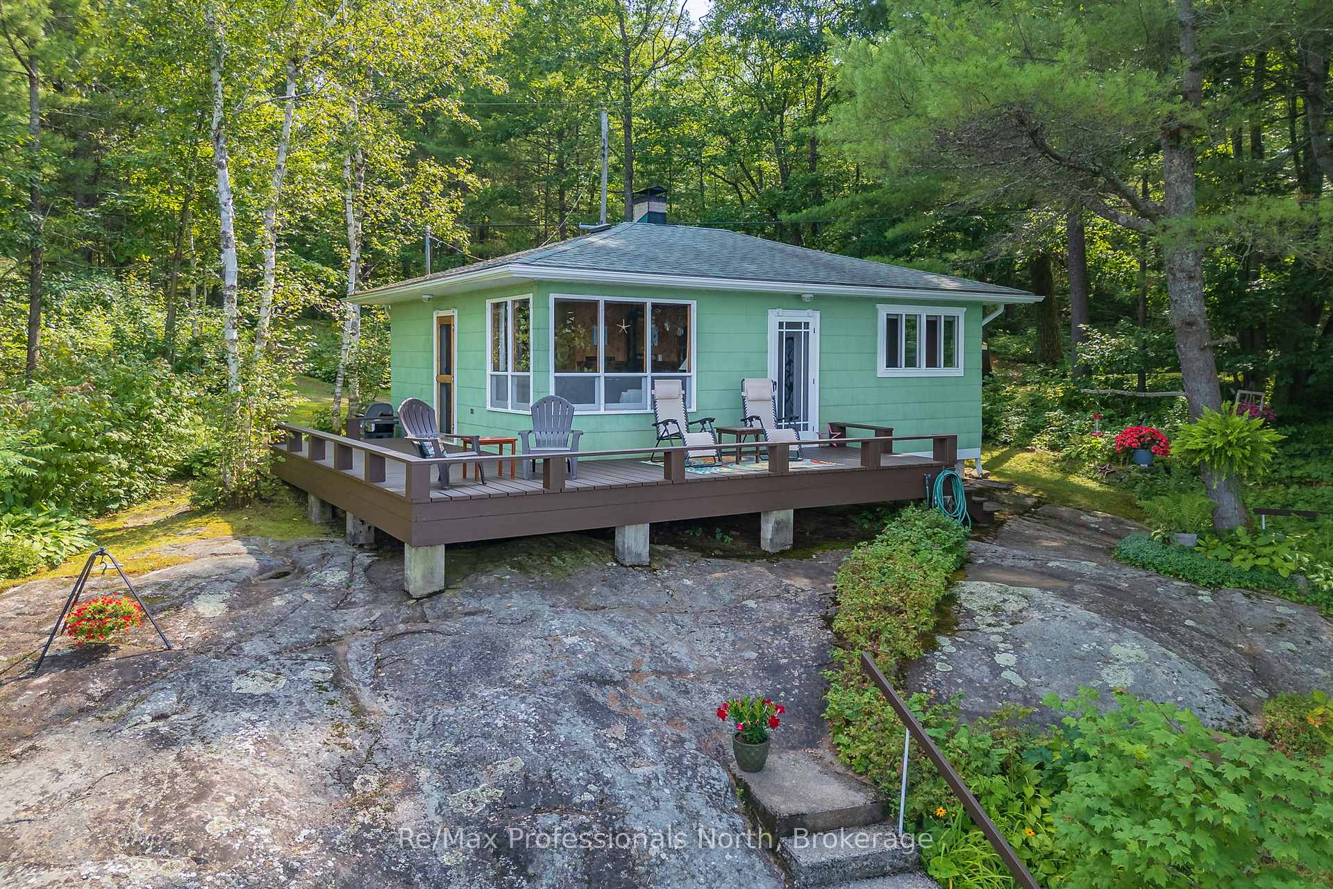 Photo 15 of 1020 Road 2000, Gravenhurst, Morrison — HOMEH