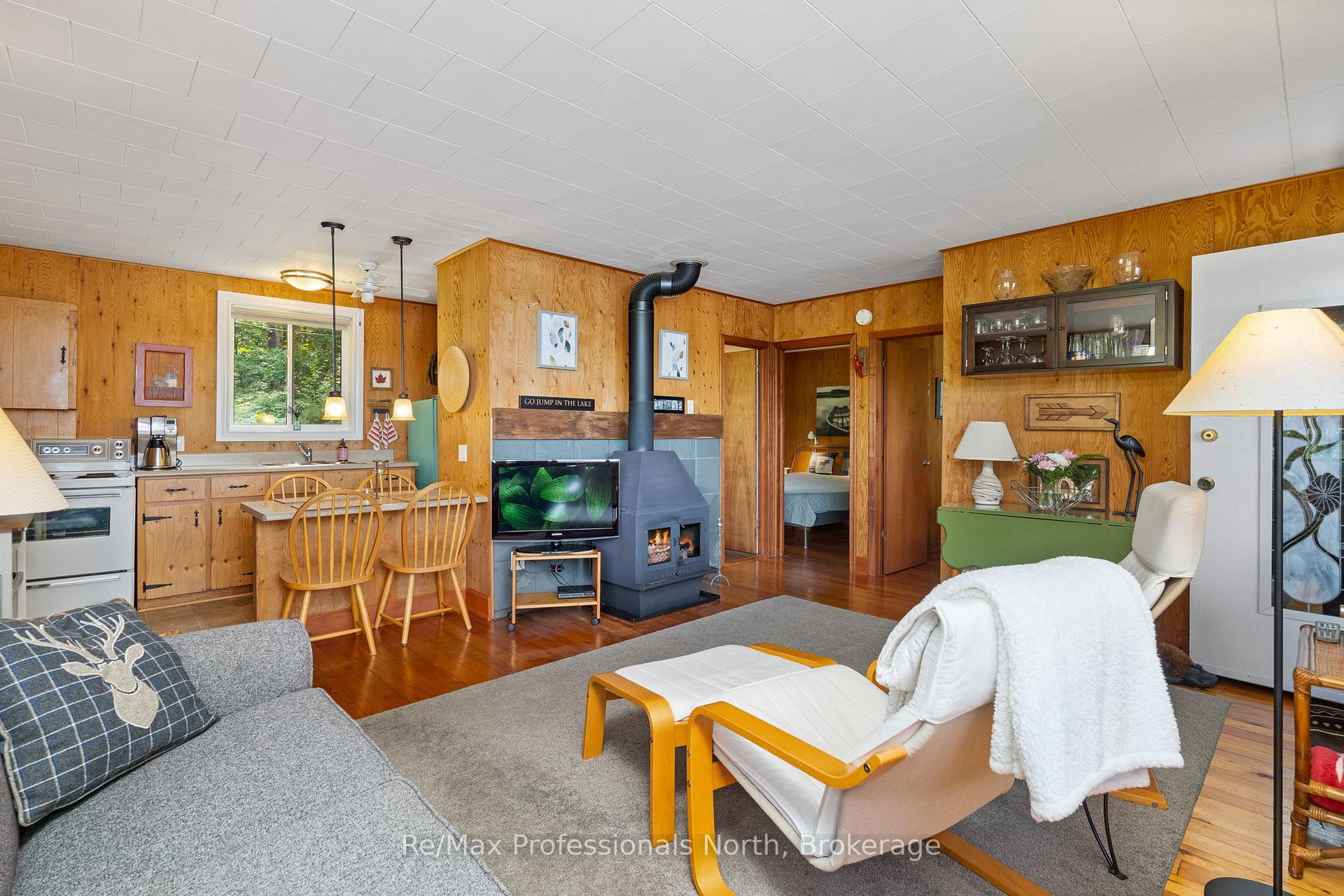 Photo 19 of 1020 Road 2000, Gravenhurst, Morrison — HOMEH