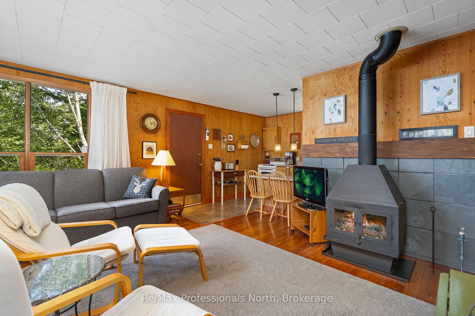 Photo 20 of 1020 Road 2000, Gravenhurst, Morrison — HOMEH