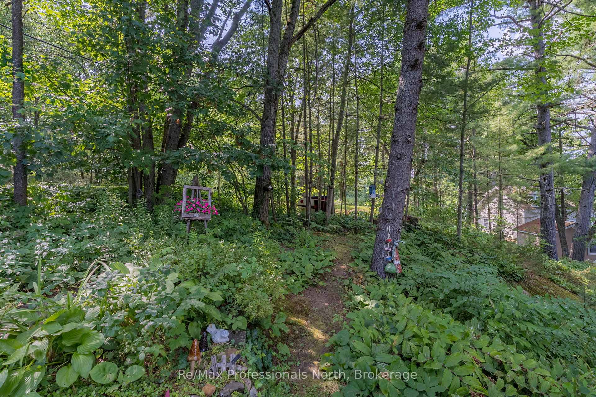 Photo 35 of 1020 Road 2000, Gravenhurst, Morrison — HOMEH