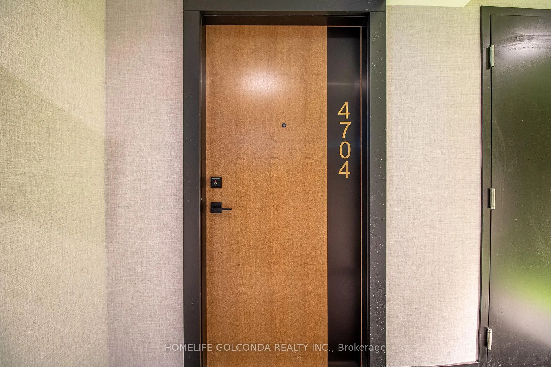 Photo 4 of Unit 4704, 2920 Highway 7 Road, Vaughan, Concord — HOMEH
