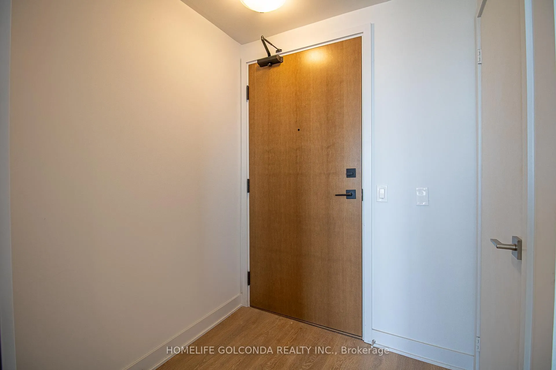 Photo 5 of Unit 4704, 2920 Highway 7 Road, Vaughan, Concord — HOMEH