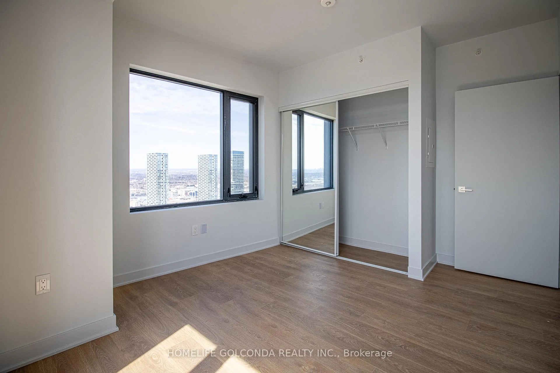 Photo 20 of Unit 4704, 2920 Highway 7 Road, Vaughan, Concord — HOMEH