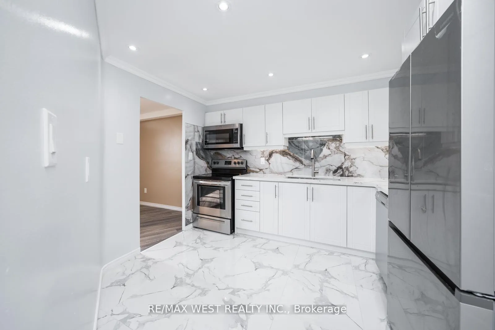 Photo 17 of Unit 614, 5 Shady Golfway, Toronto, Flemingdon Park — HOMEH