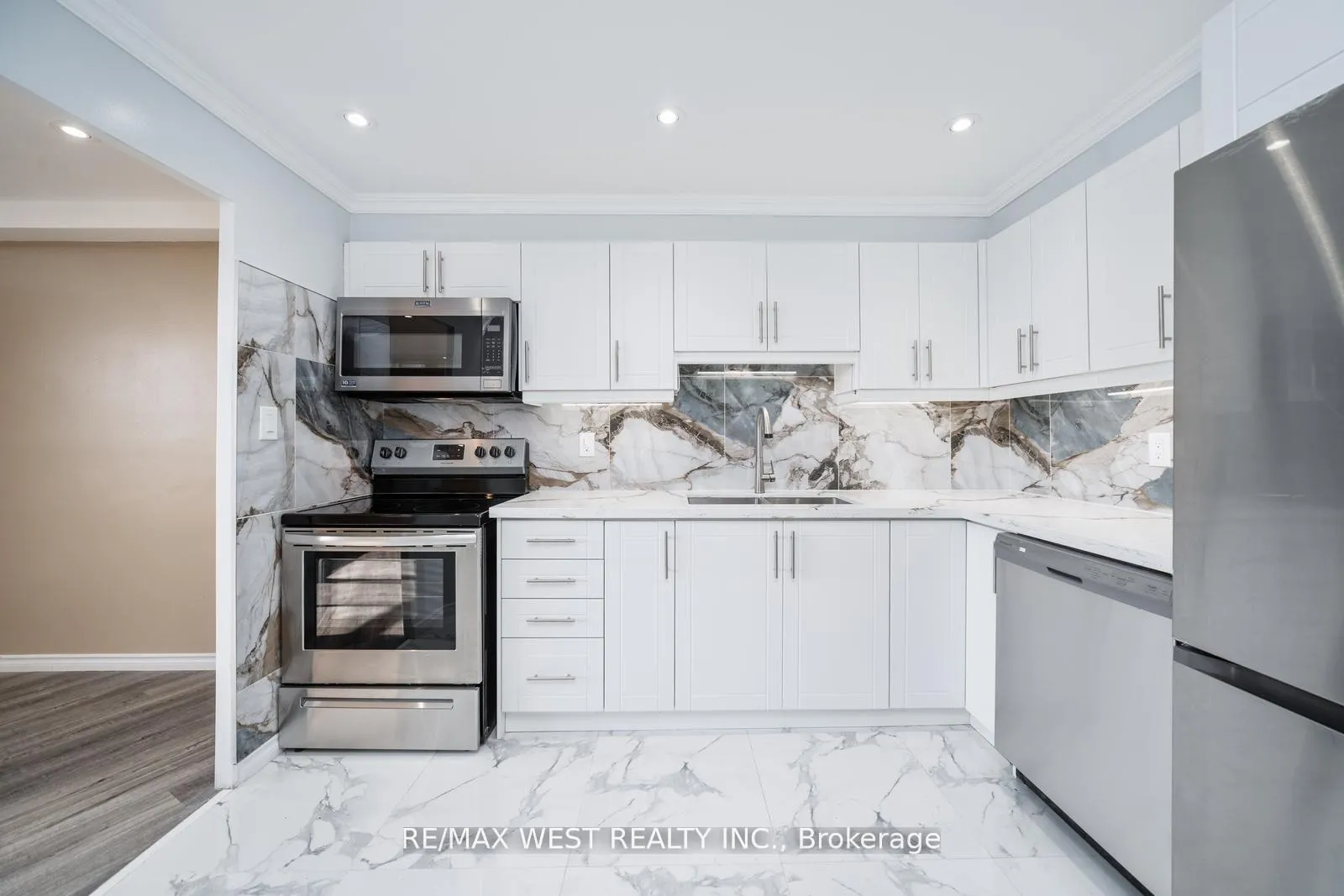 Photo 19 of Unit 614, 5 Shady Golfway, Toronto, Flemingdon Park — HOMEH
