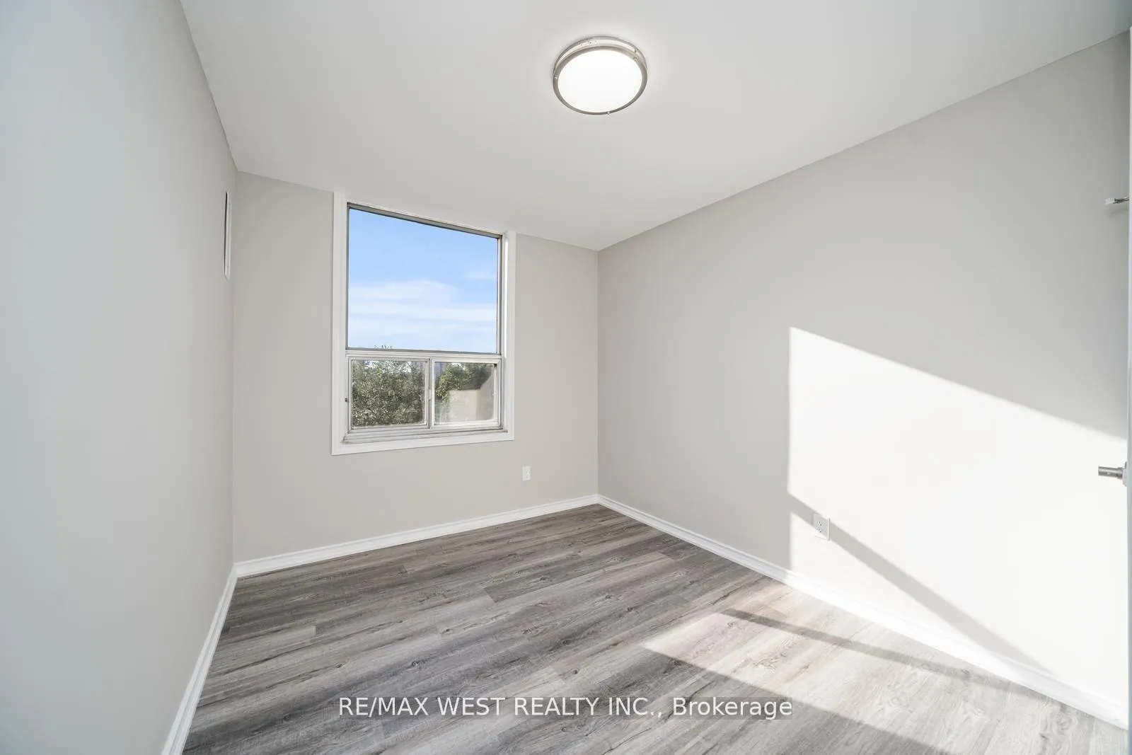 Photo 29 of Unit 614, 5 Shady Golfway, Toronto, Flemingdon Park — HOMEH