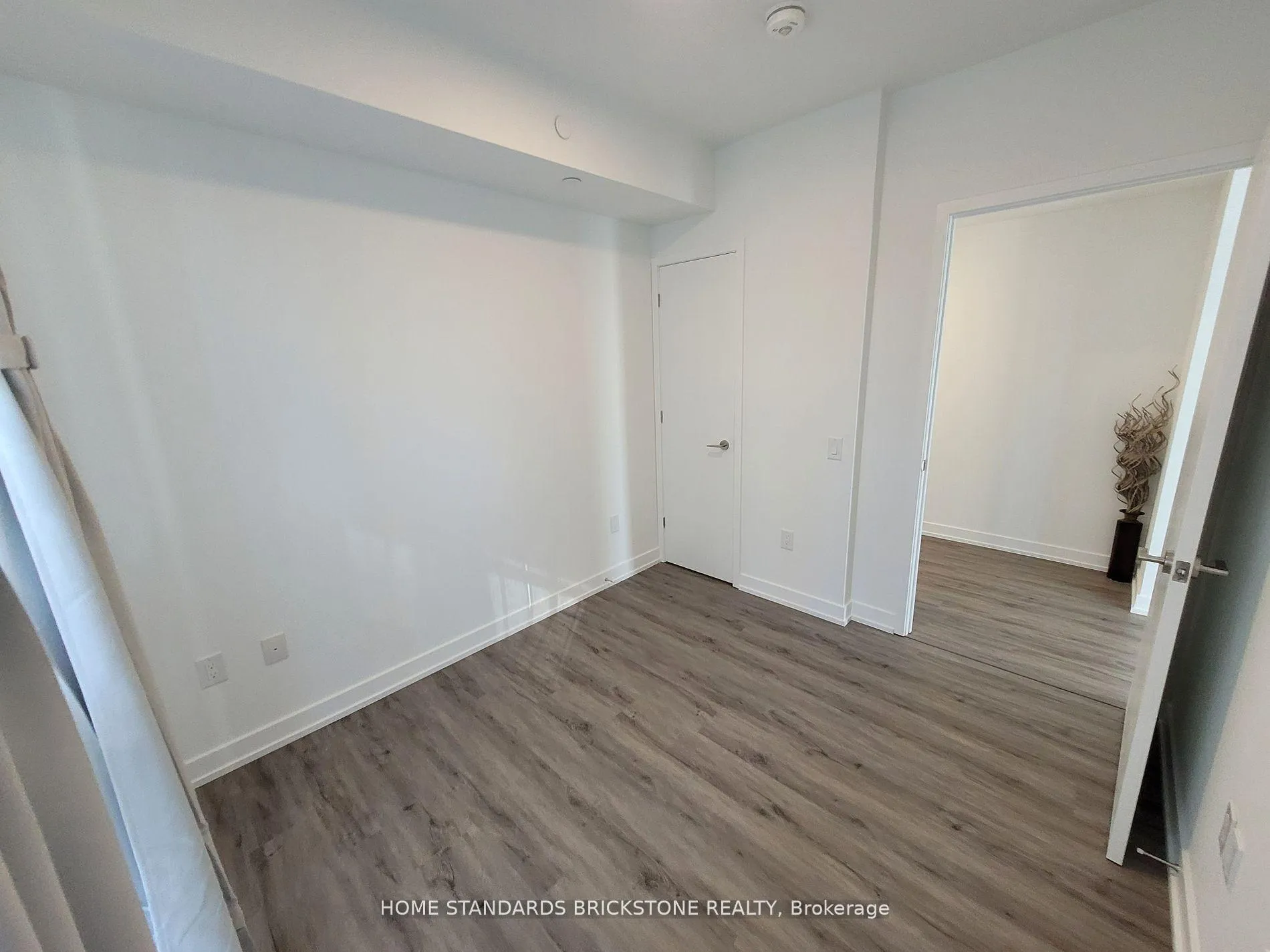 Photo 6 of Unit 1505, 39 Roehampton Avenue, Toronto, Mount Pleasant West — HOMEH
