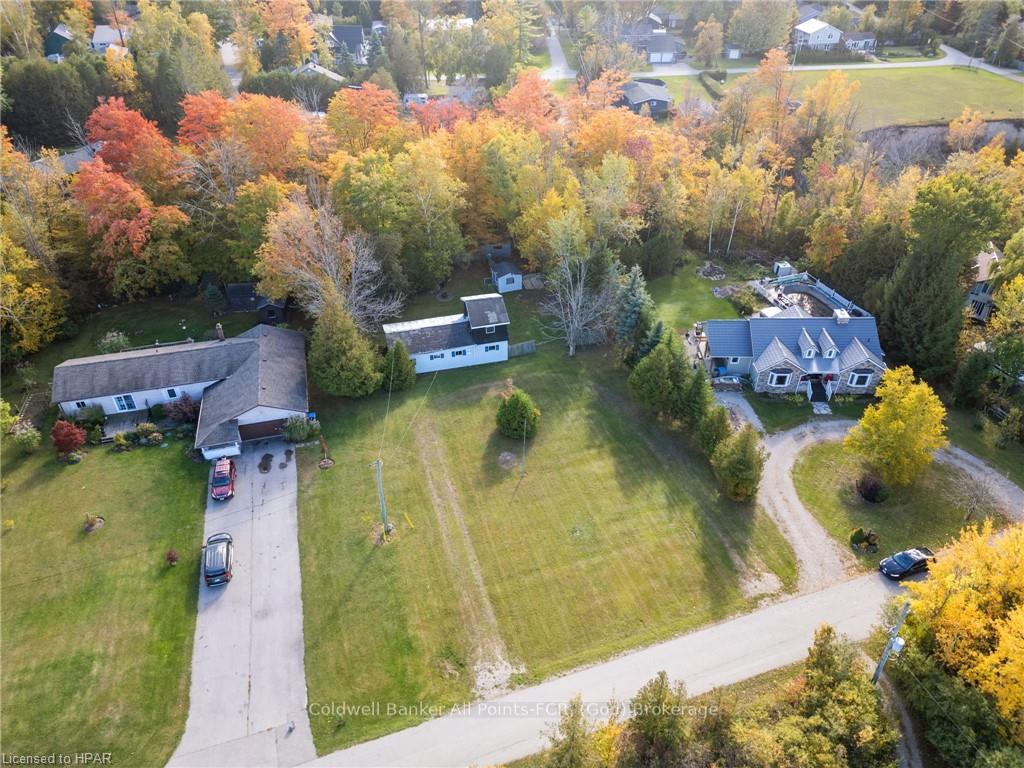 Photo 7 of 35 Maitland Avenue, Goderich, Goderich (Town) — HOMEH