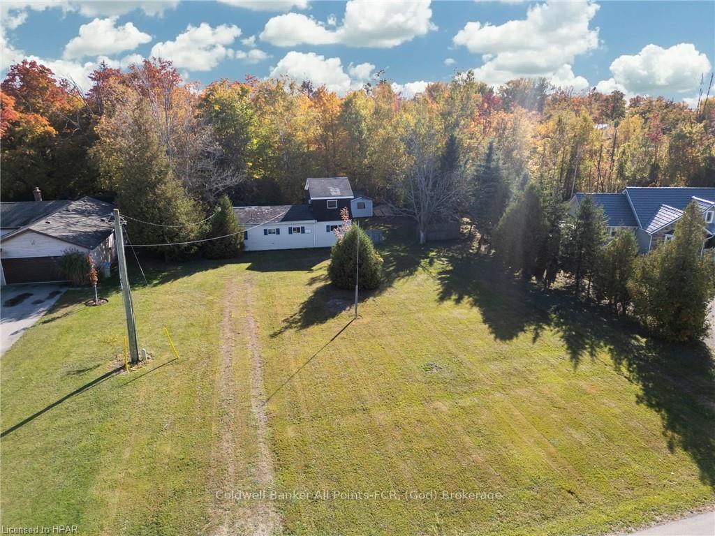 Photo 17 of 35 Maitland Avenue, Goderich, Goderich (Town) — HOMEH