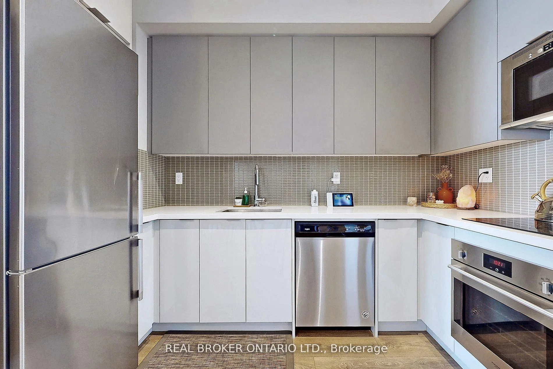 Photo 5 of Unit 3204, 2908 Highway 7 Road, Vaughan, Concord — HOMEH