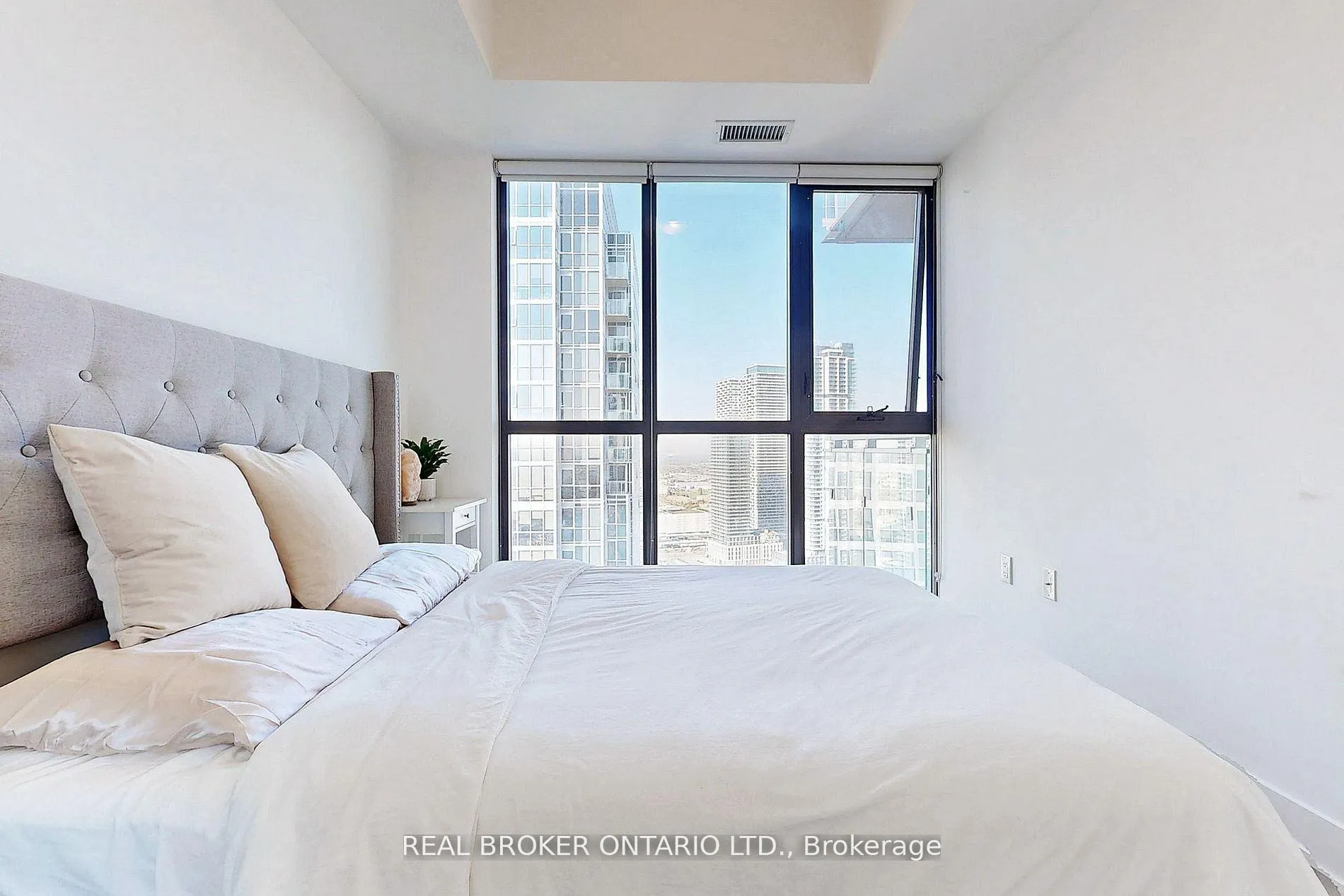 Photo 11 of Unit 3204, 2908 Highway 7 Road, Vaughan, Concord — HOMEH