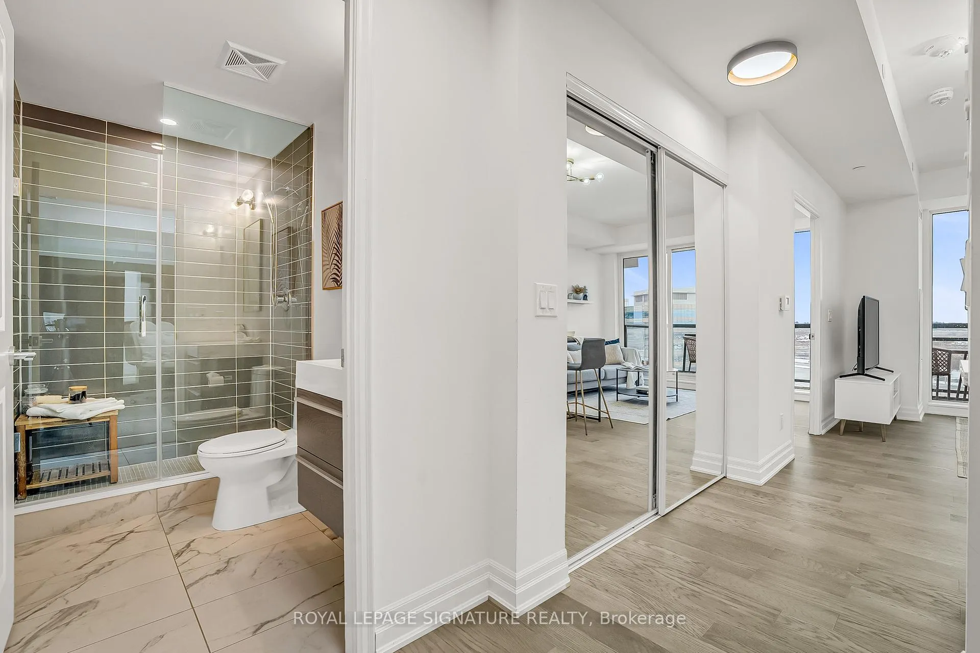 Photo 10 of Unit 809, 8 Rouge Valley Drive W, Markham, Unionville — HOMEH