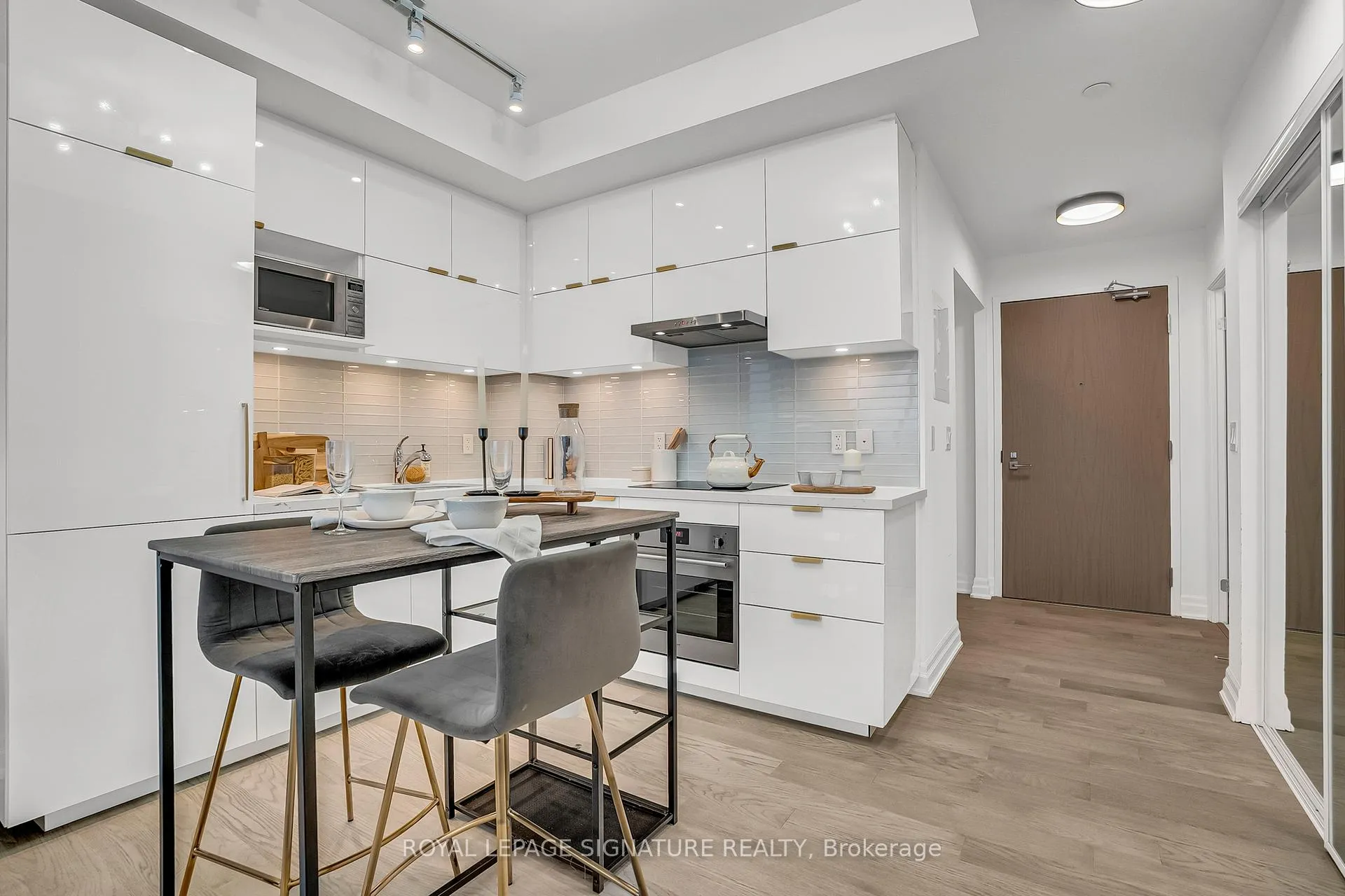 Photo 15 of Unit 809, 8 Rouge Valley Drive W, Markham, Unionville — HOMEH