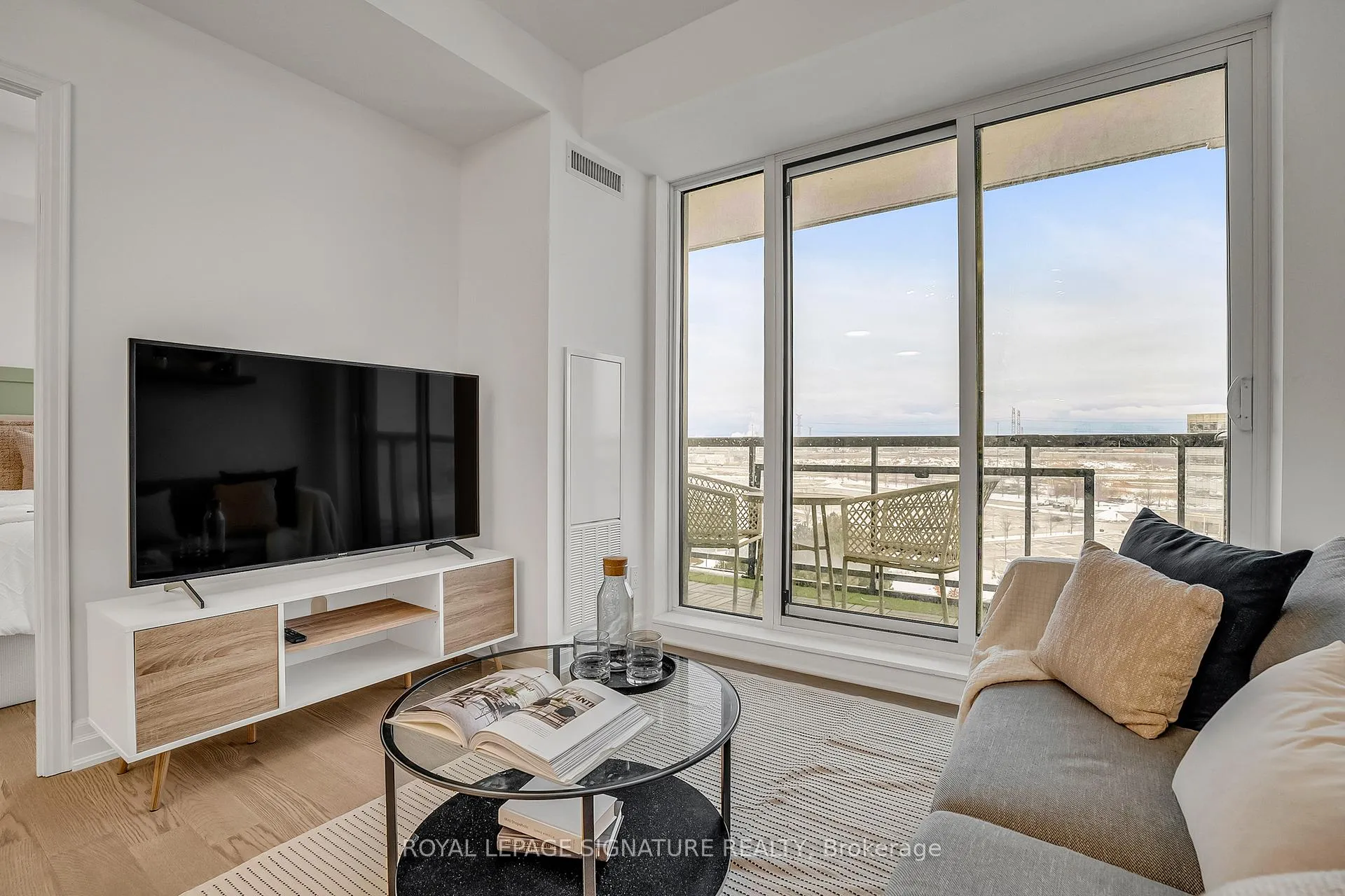 Photo 22 of Unit 809, 8 Rouge Valley Drive W, Markham, Unionville — HOMEH