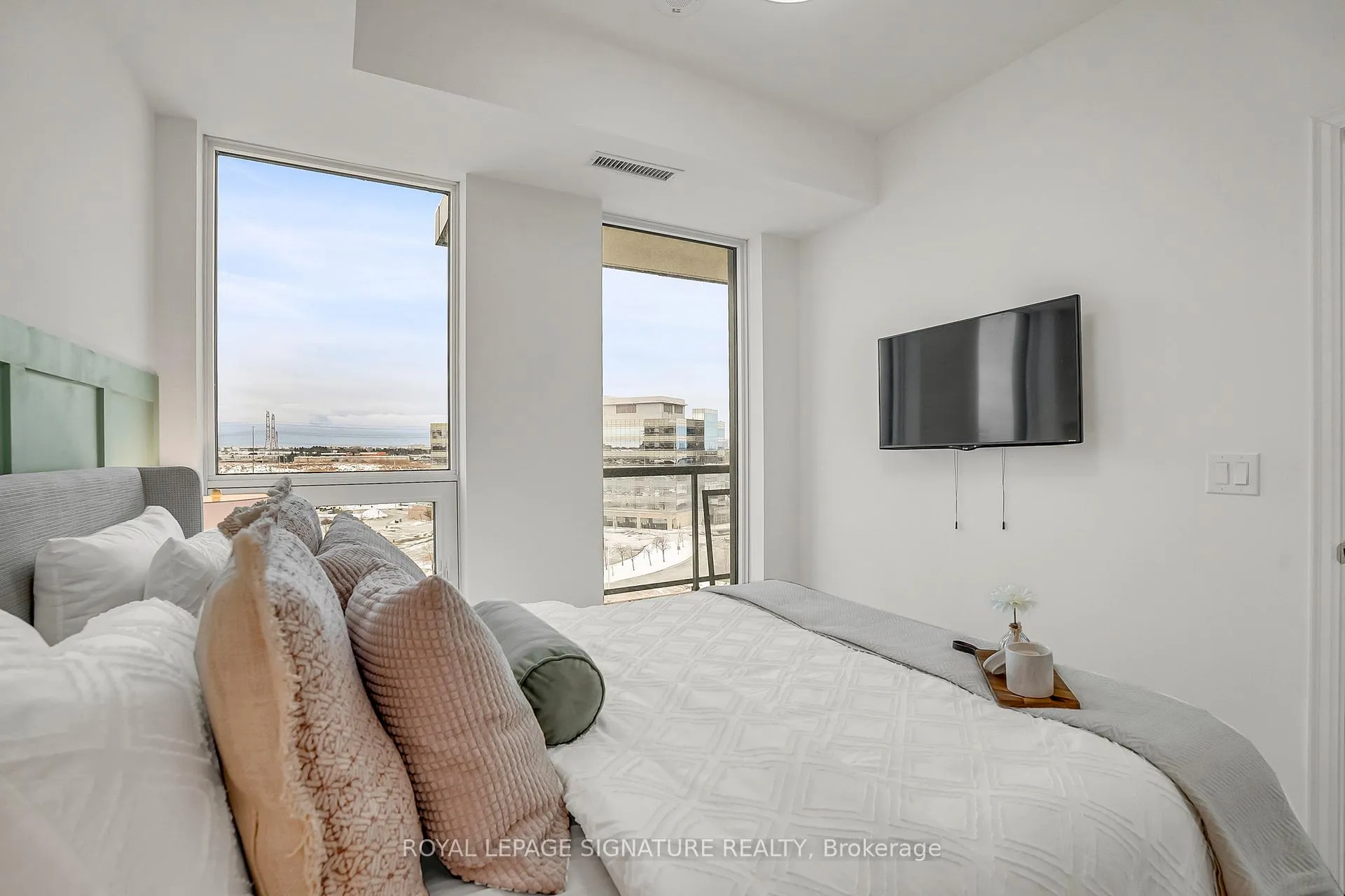 Photo 24 of Unit 809, 8 Rouge Valley Drive W, Markham, Unionville — HOMEH
