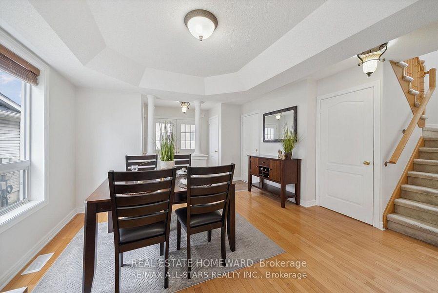 Photo 8 of 38 Ian Drive, Georgina, Keswick South — HOMEH
