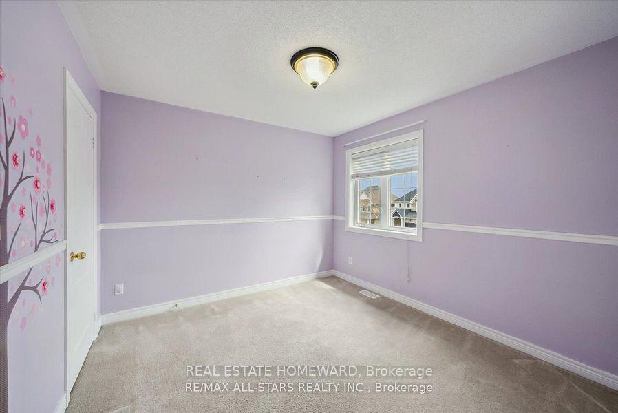 Photo 27 of 38 Ian Drive, Georgina, Keswick South — HOMEH
