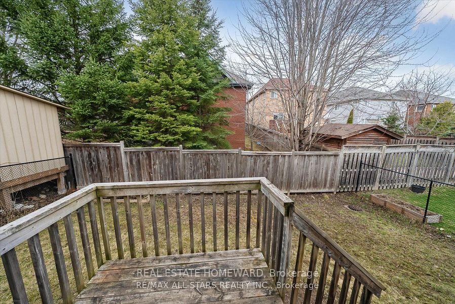 Photo 36 of 38 Ian Drive, Georgina, Keswick South — HOMEH