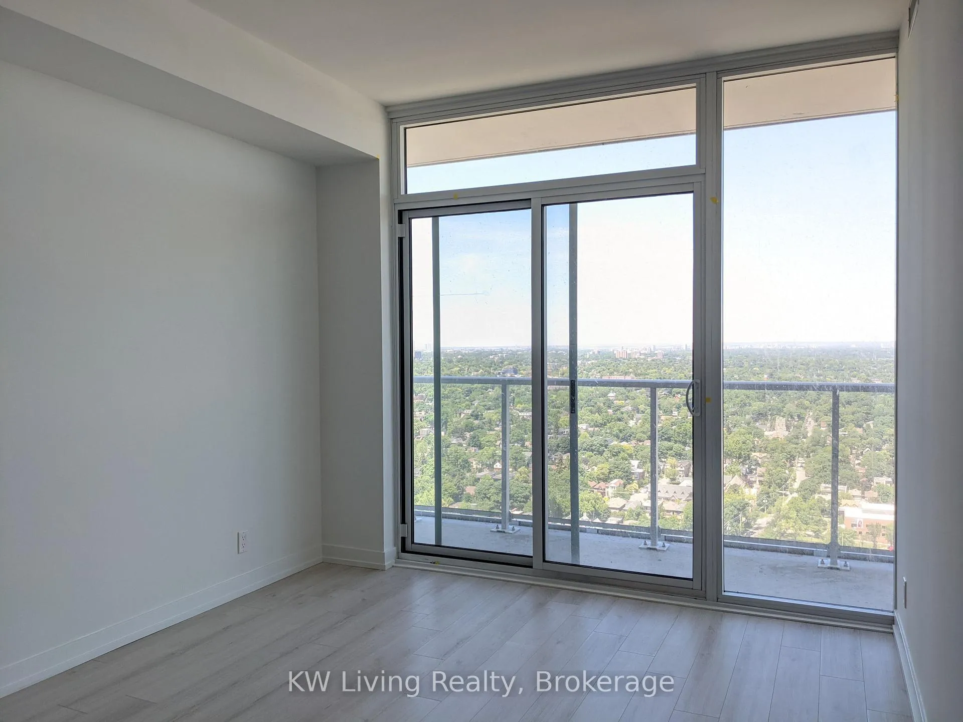 Photo 14 of Unit 2910, 33 Helendale Avenue, Toronto, Mount Pleasant West — HOMEH