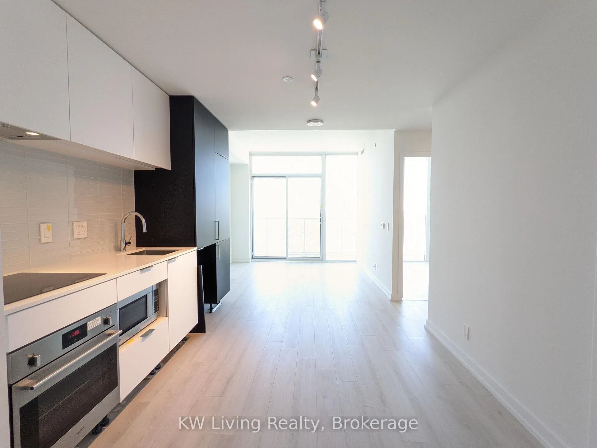 Photo 16 of Unit 2910, 33 Helendale Avenue, Toronto, Mount Pleasant West — HOMEH