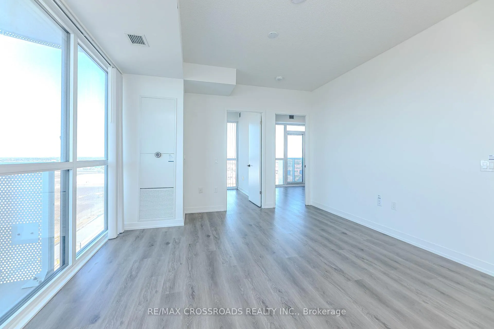 Photo 9 of Unit 1209, 225 Commerce Street, Vaughan, Vaughan Corporate Centre — HOMEH
