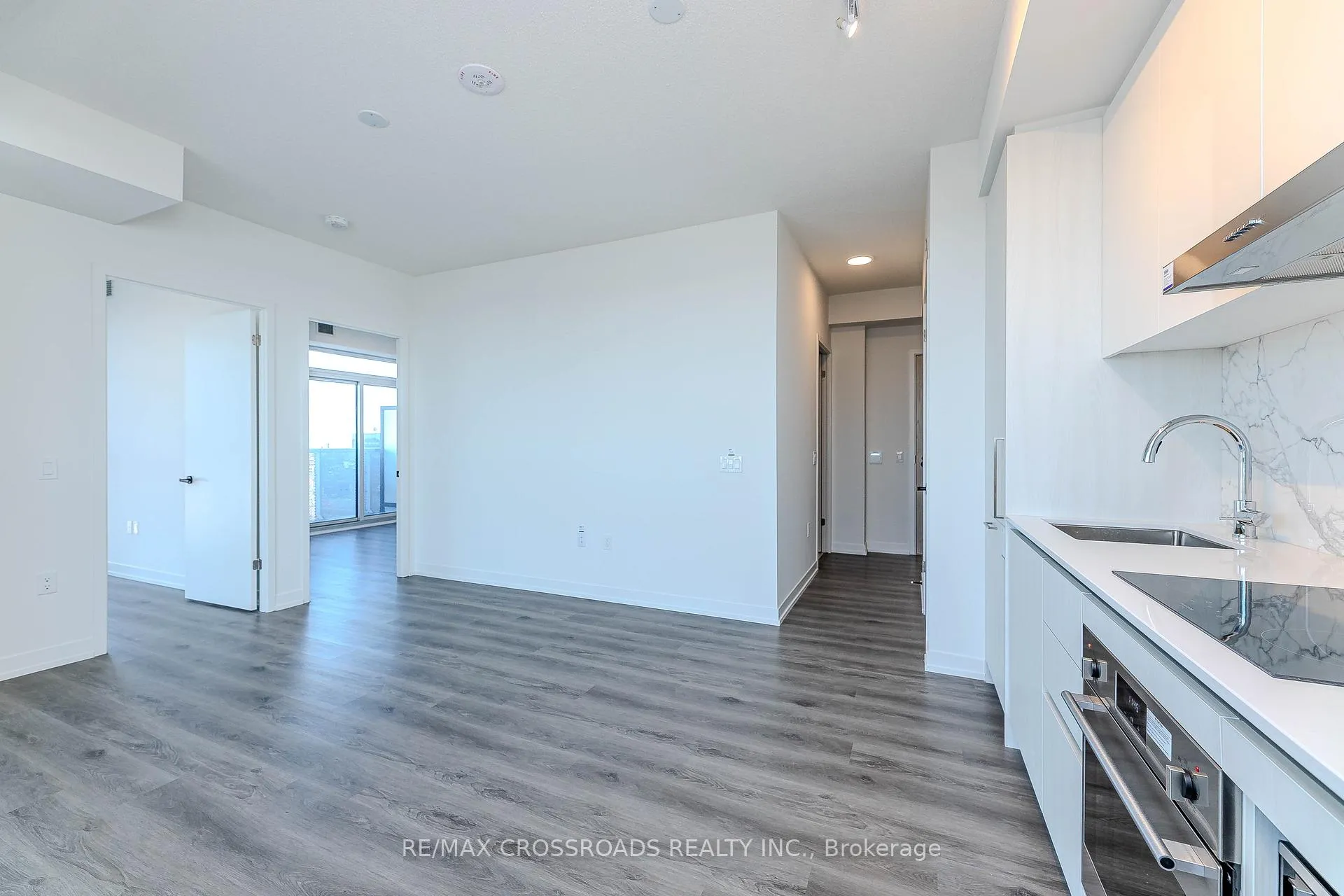Photo 10 of Unit 1209, 225 Commerce Street, Vaughan, Vaughan Corporate Centre — HOMEH