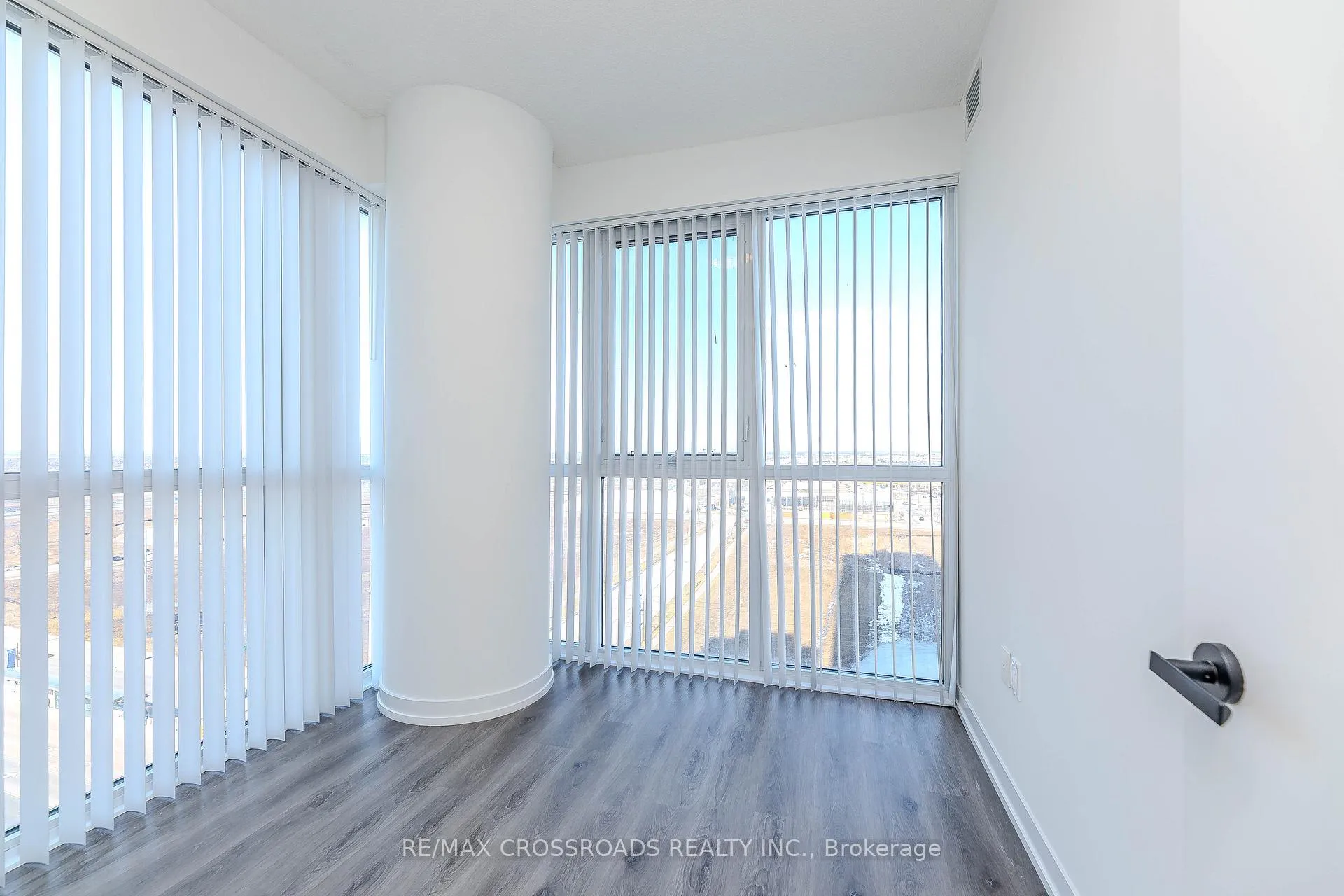 Photo 17 of Unit 1209, 225 Commerce Street, Vaughan, Vaughan Corporate Centre — HOMEH