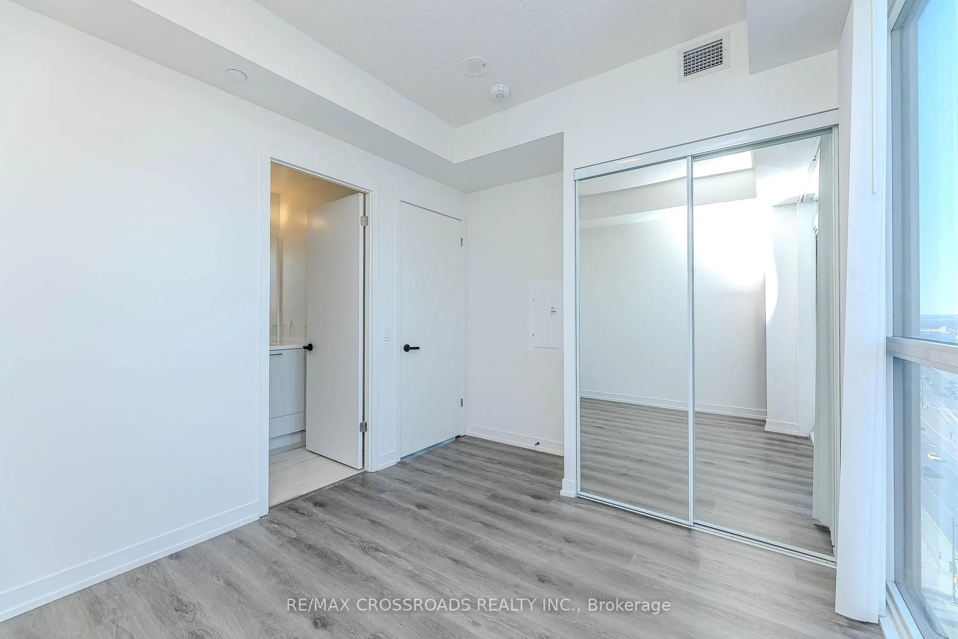 Photo 22 of Unit 1209, 225 Commerce Street, Vaughan, Vaughan Corporate Centre — HOMEH