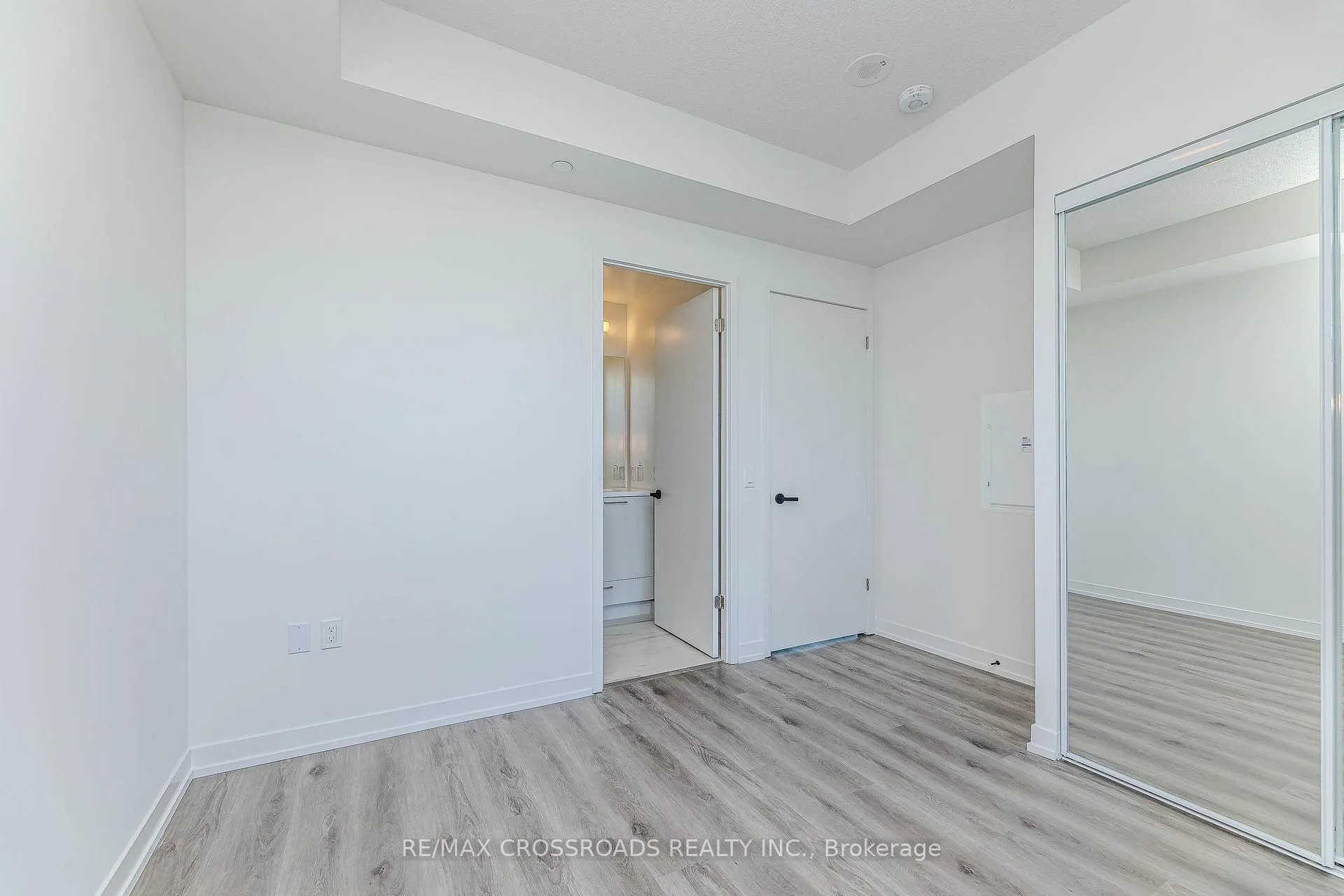 Photo 23 of Unit 1209, 225 Commerce Street, Vaughan, Vaughan Corporate Centre — HOMEH