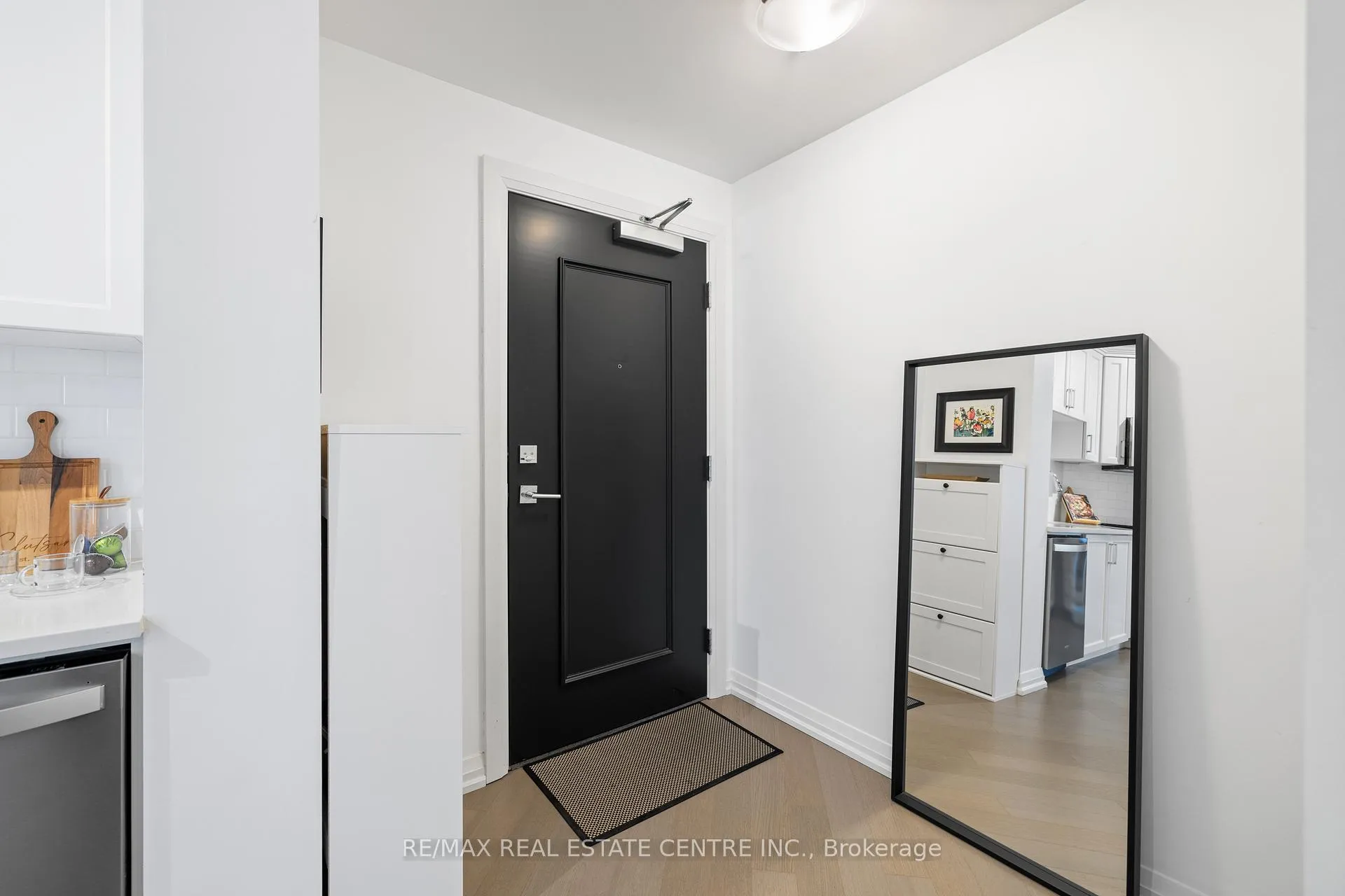 Photo 6 of Unit 1311, 155 Caroline Street S, Waterloo — HOMEH