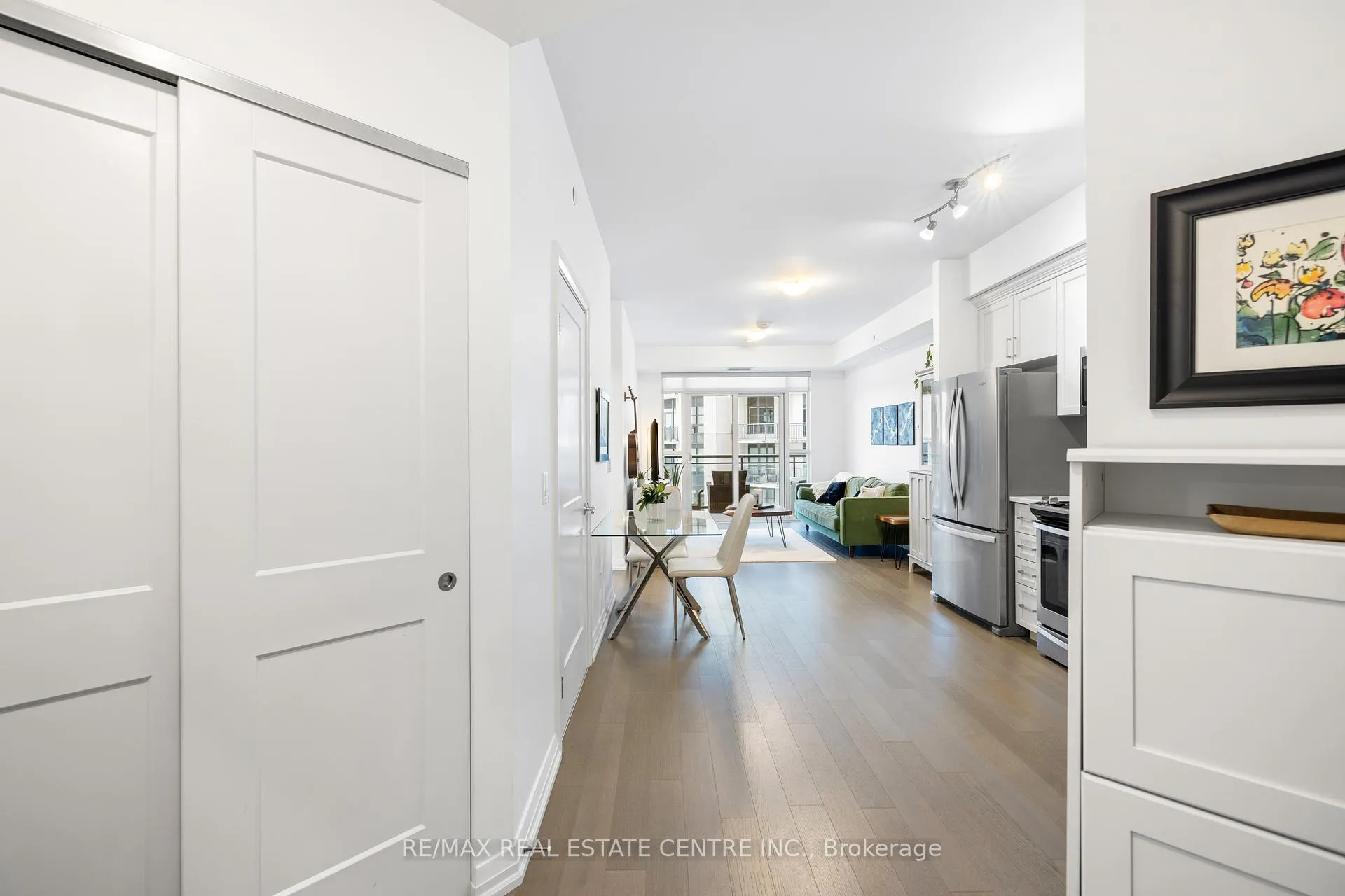 Photo 7 of Unit 1311, 155 Caroline Street S, Waterloo — HOMEH